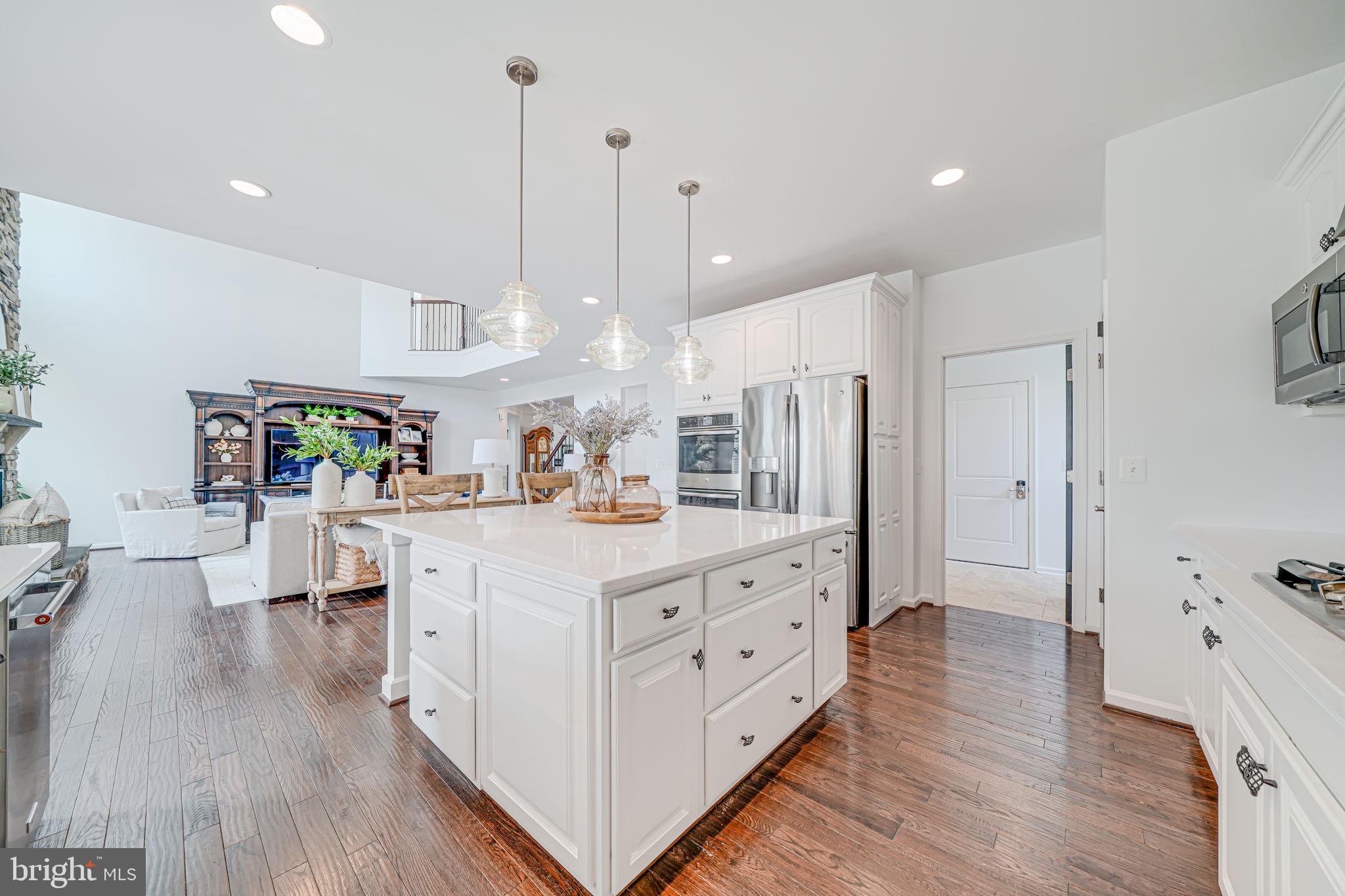 40976 MAPLEHURST DRIVE