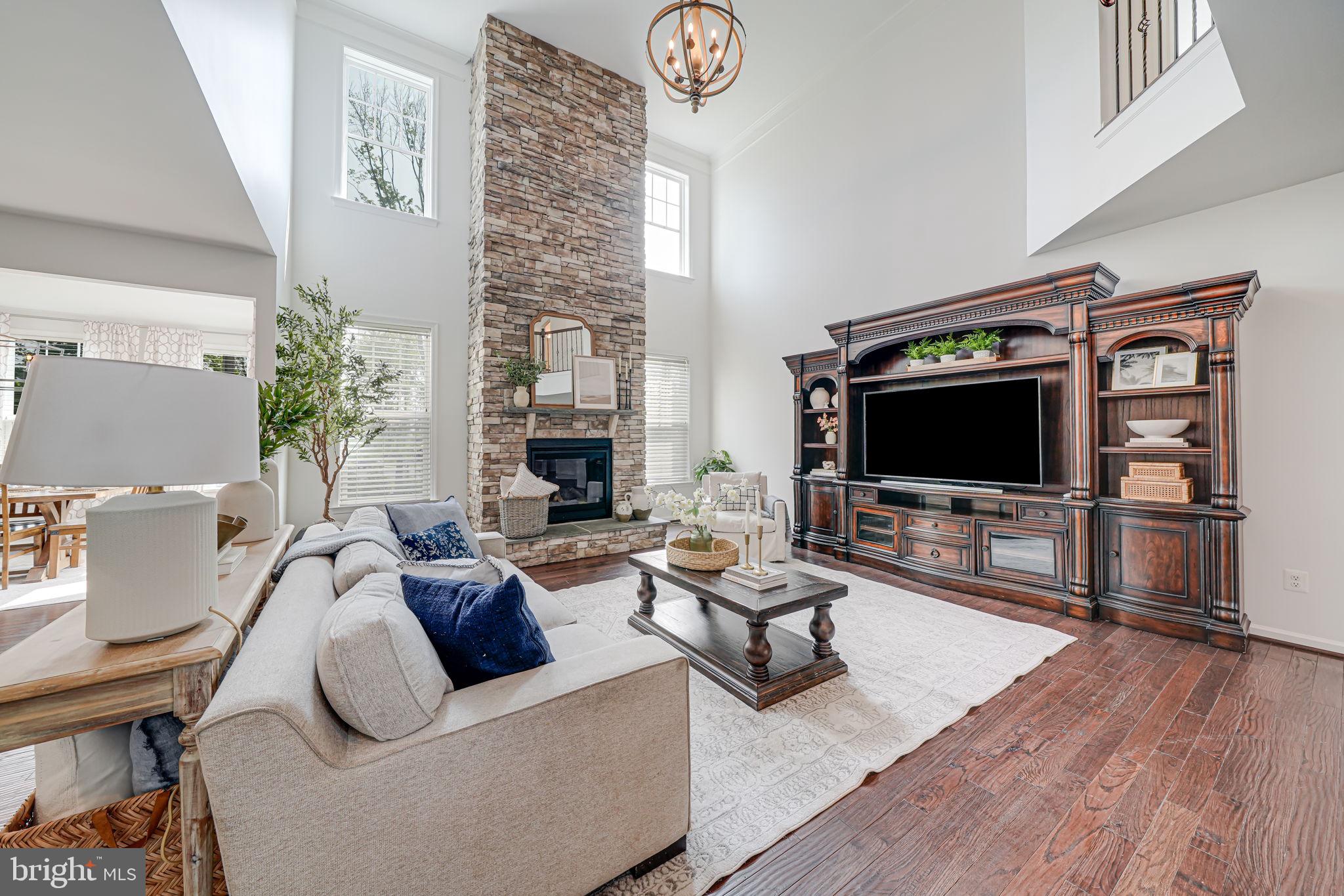 40976 MAPLEHURST DRIVE