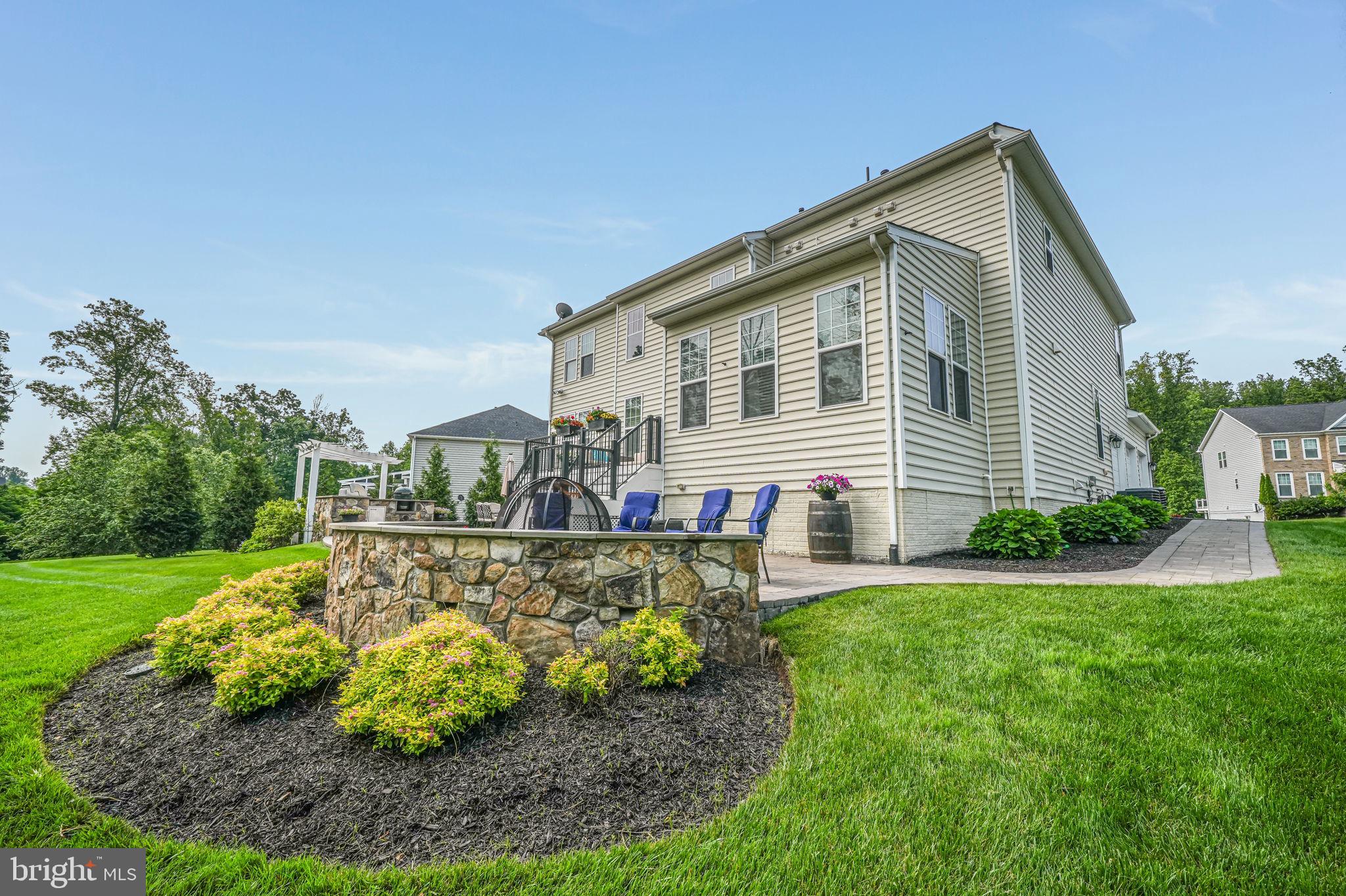 40976 MAPLEHURST DRIVE