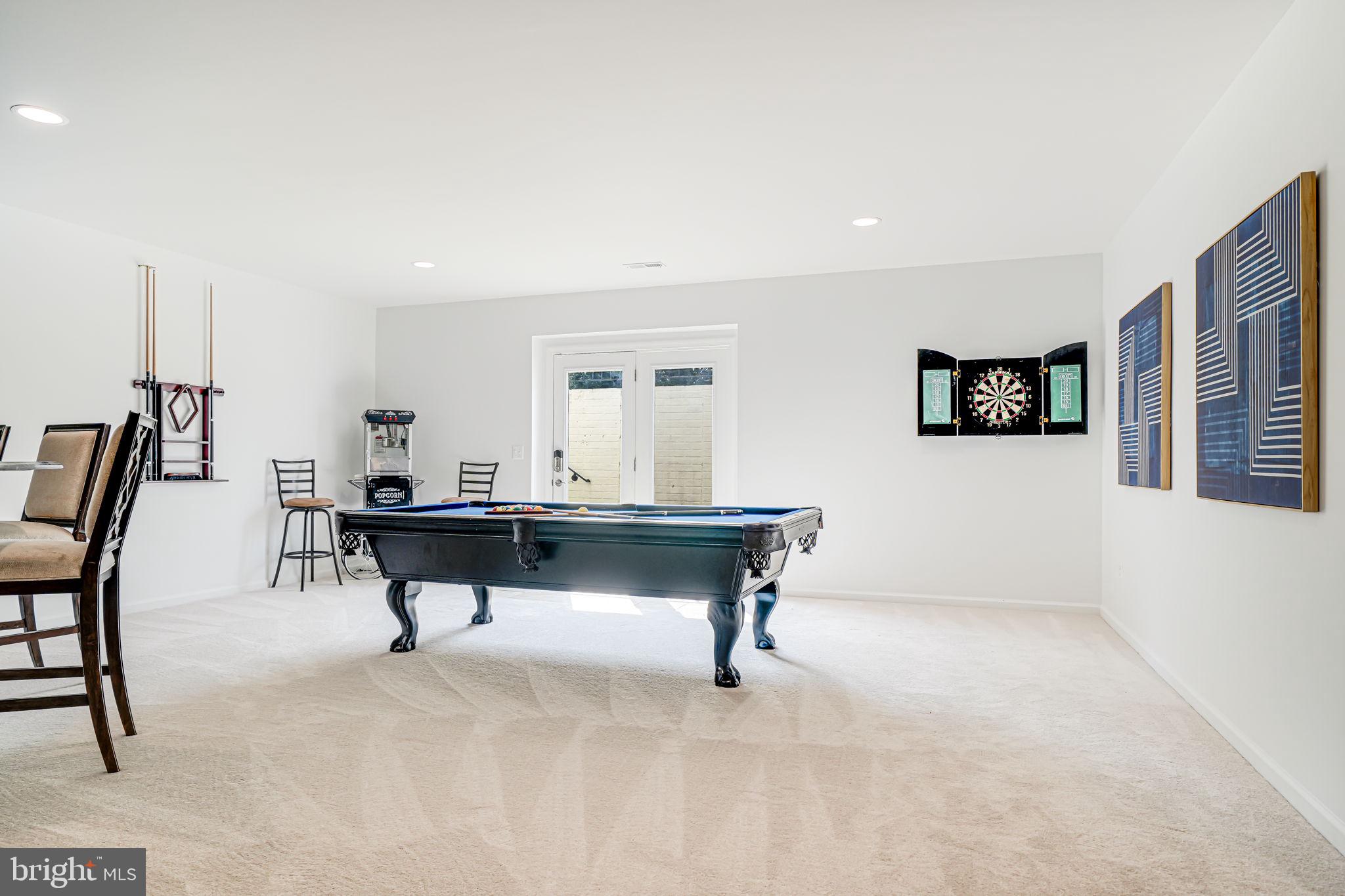 40976 MAPLEHURST DRIVE