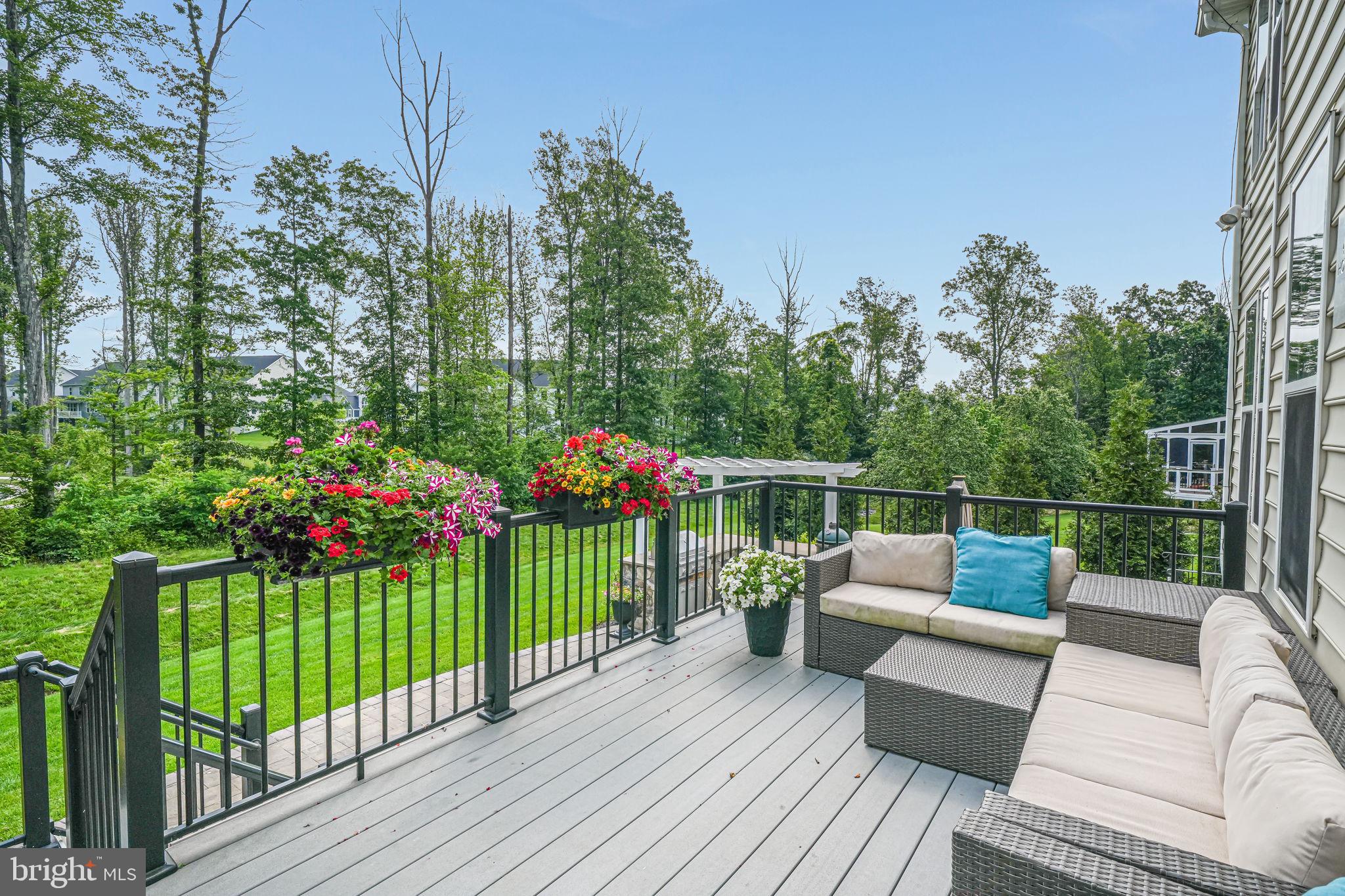 40976 MAPLEHURST DRIVE