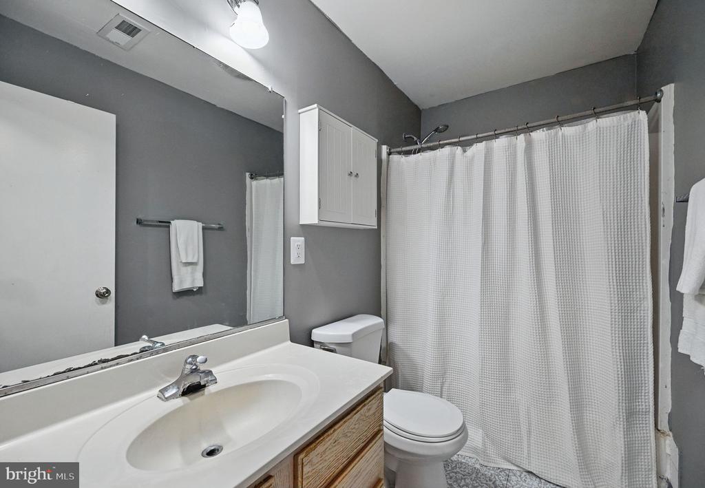 403 S 11TH STREET