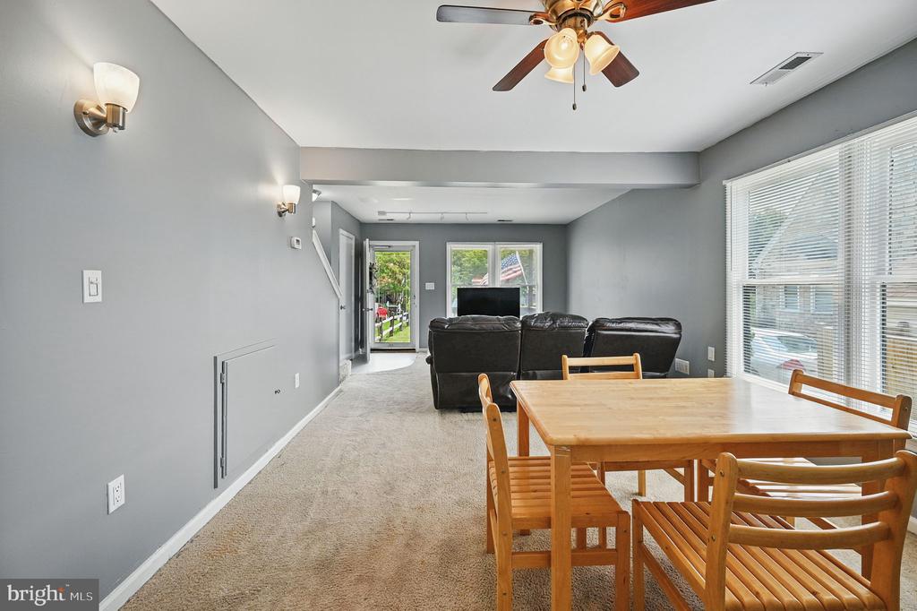 403 S 11TH STREET