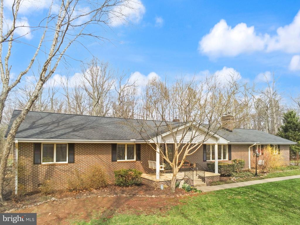 40886 LEWIS COURT