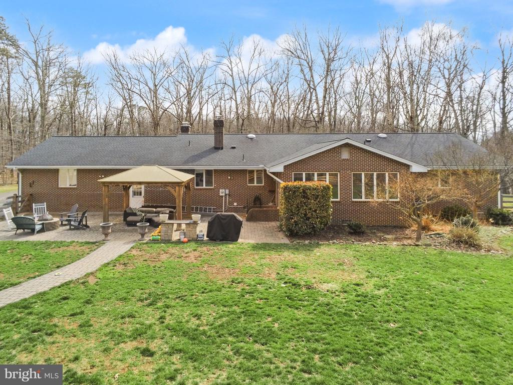 40886 LEWIS COURT