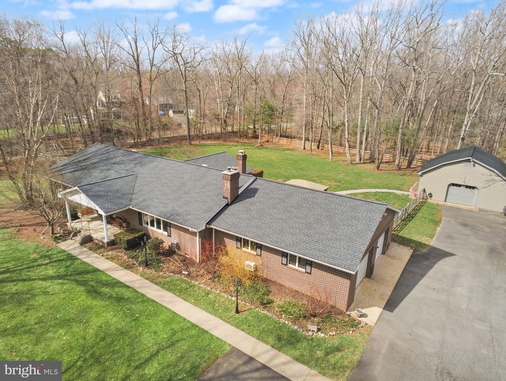 40886 LEWIS COURT