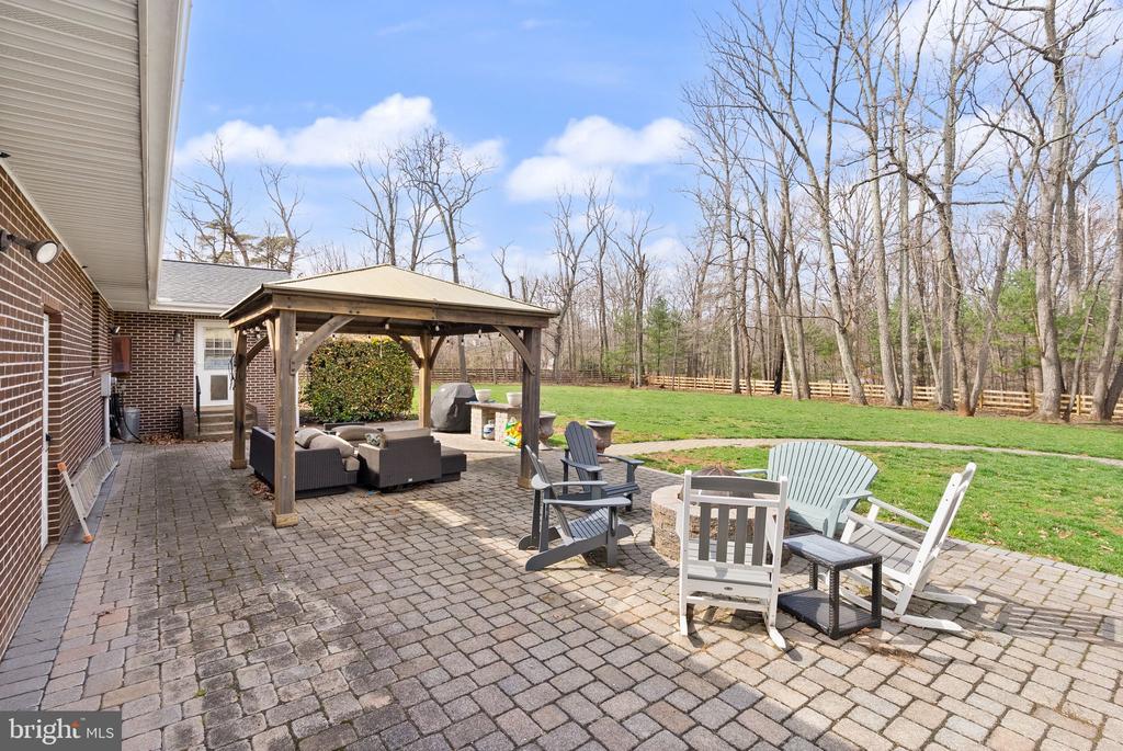 40886 LEWIS COURT