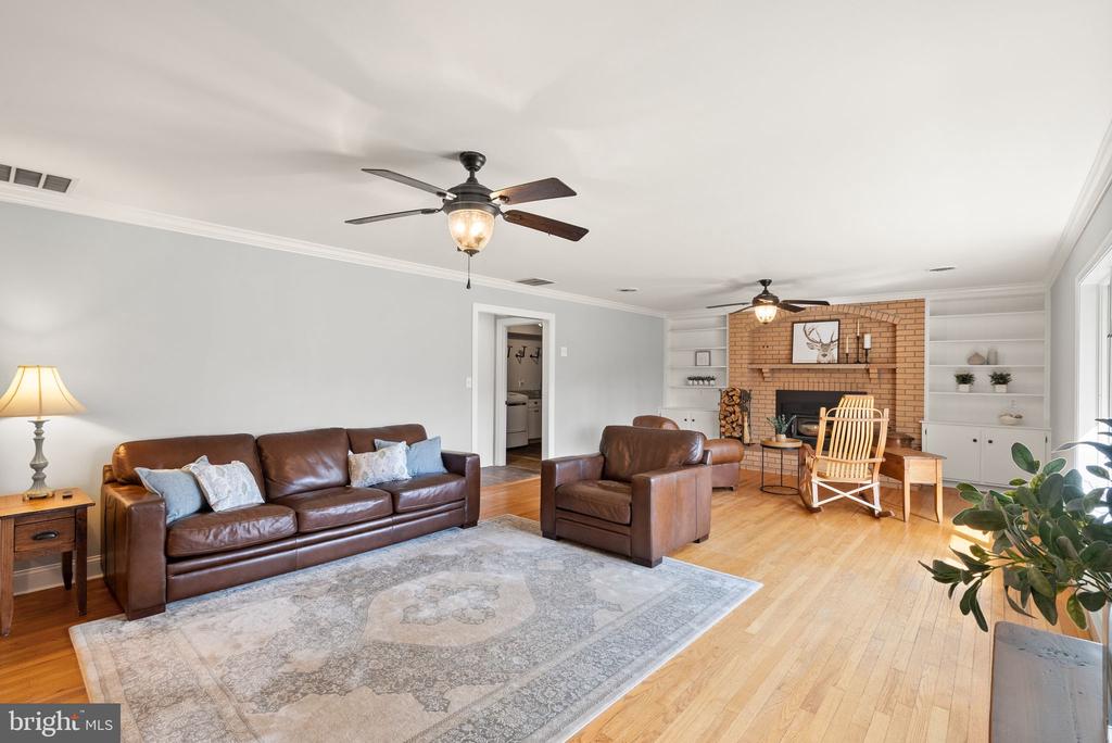 40886 LEWIS COURT