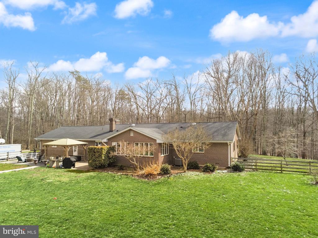 40886 LEWIS COURT