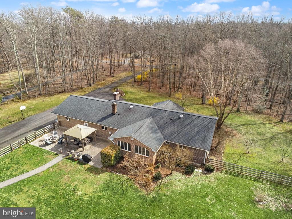 40886 LEWIS COURT