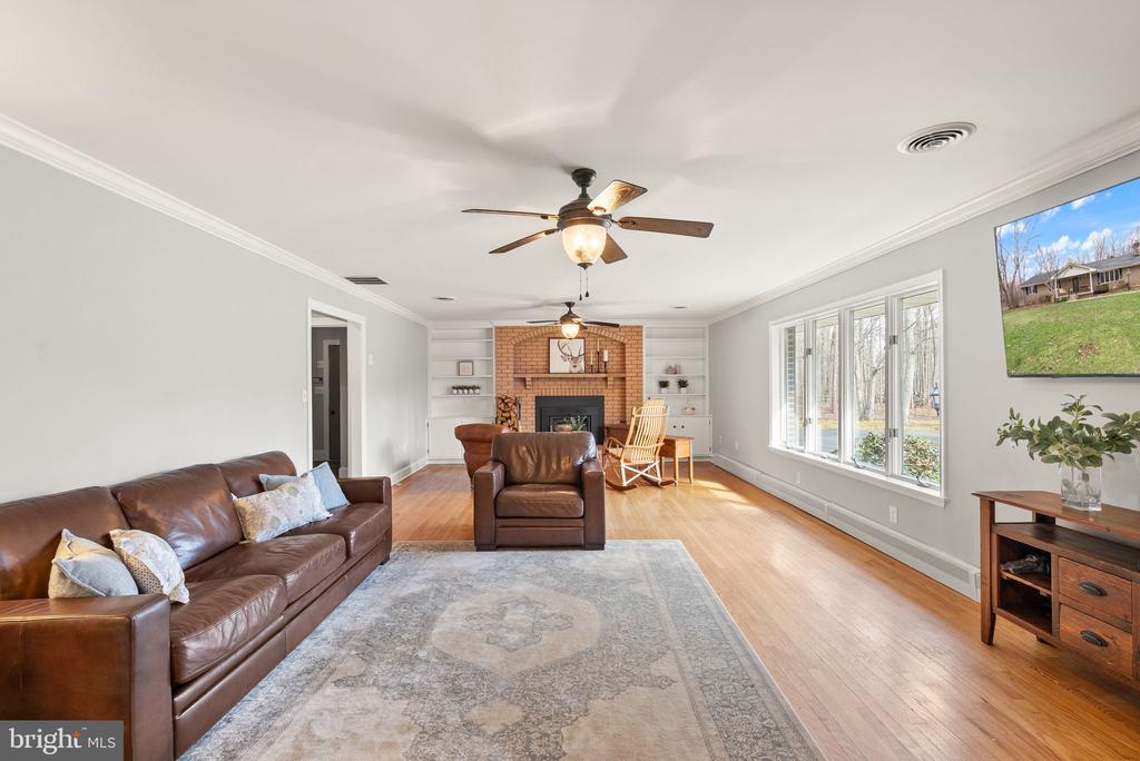 40886 LEWIS COURT
