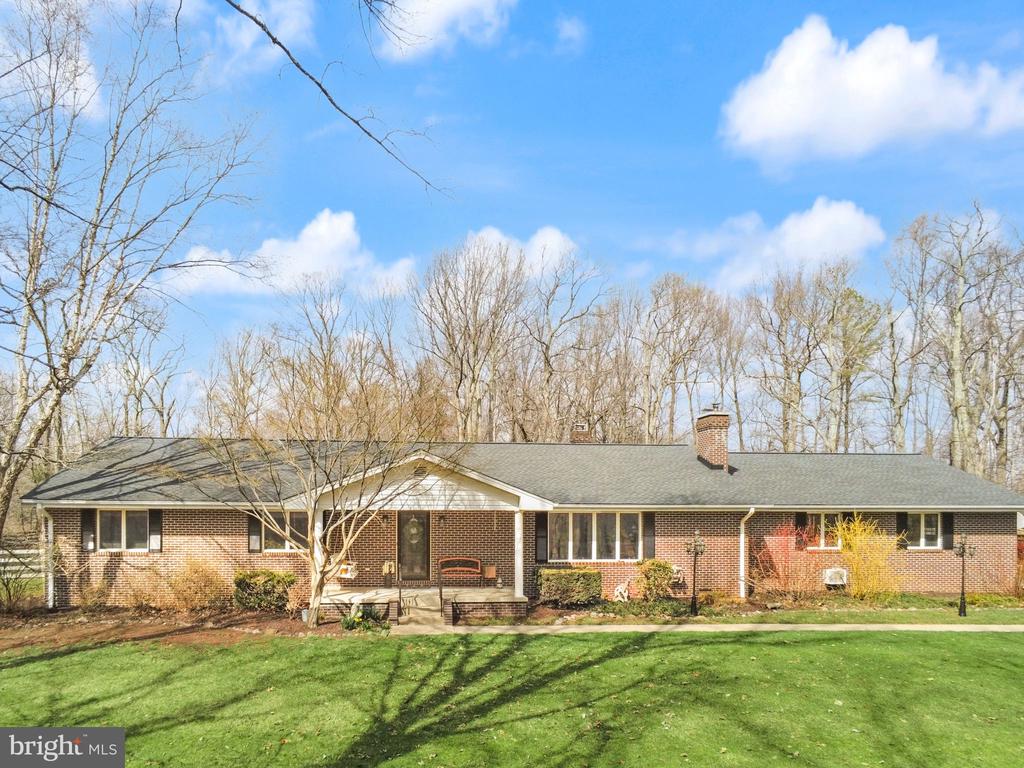 40886 LEWIS COURT