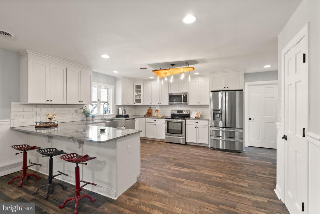40886 LEWIS COURT
