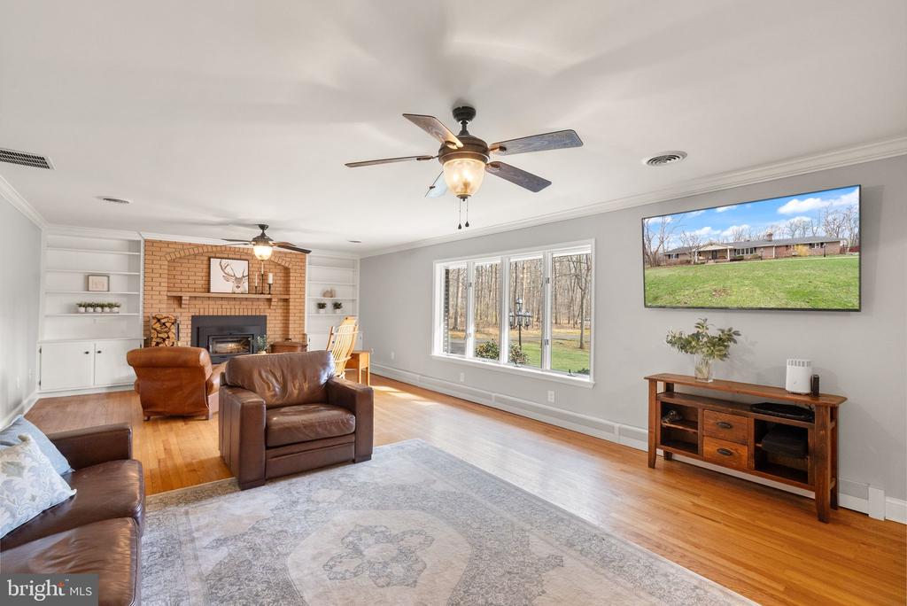 40886 LEWIS COURT