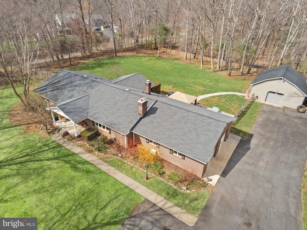 40886 LEWIS COURT