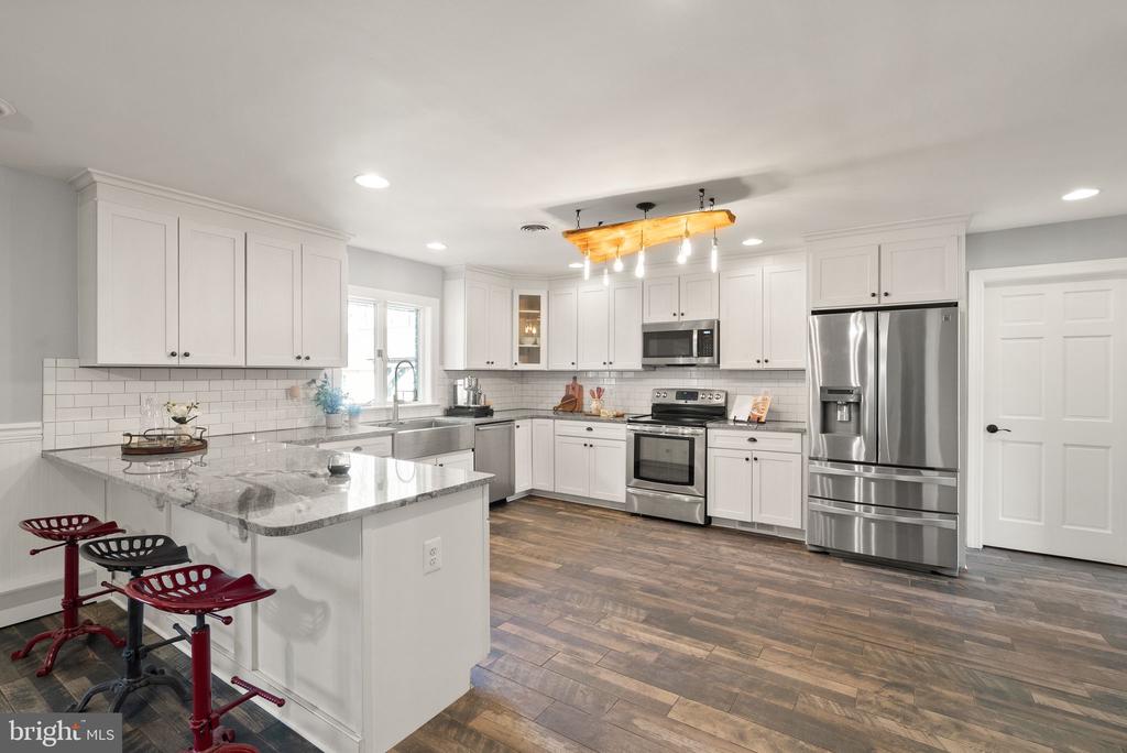 40886 LEWIS COURT