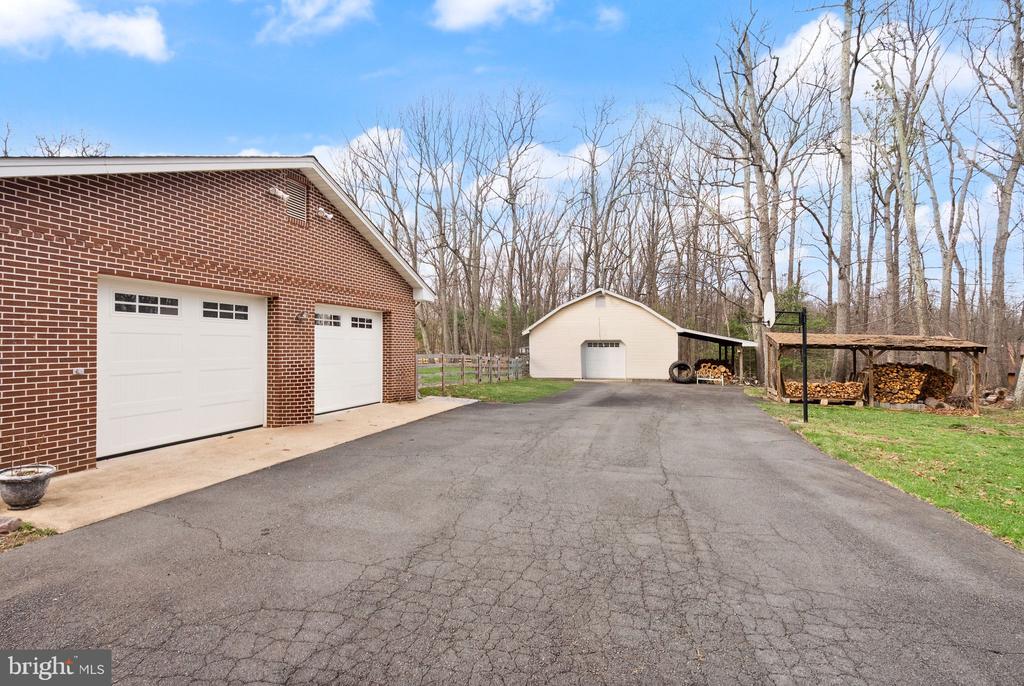 40886 LEWIS COURT