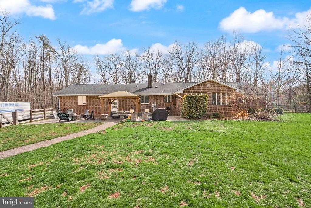40886 LEWIS COURT