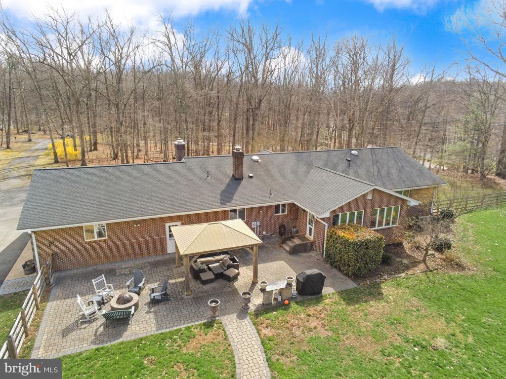 40886 LEWIS COURT