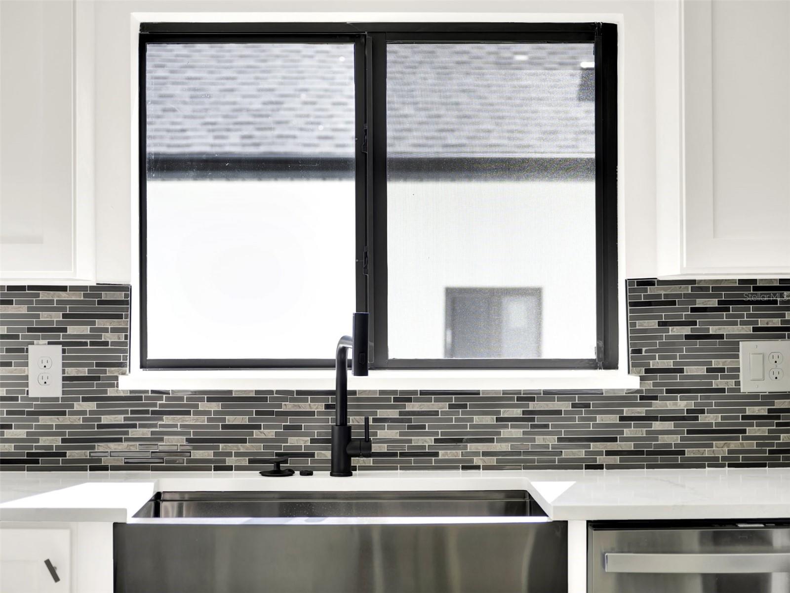 514 ROGER WILLIAMS RD