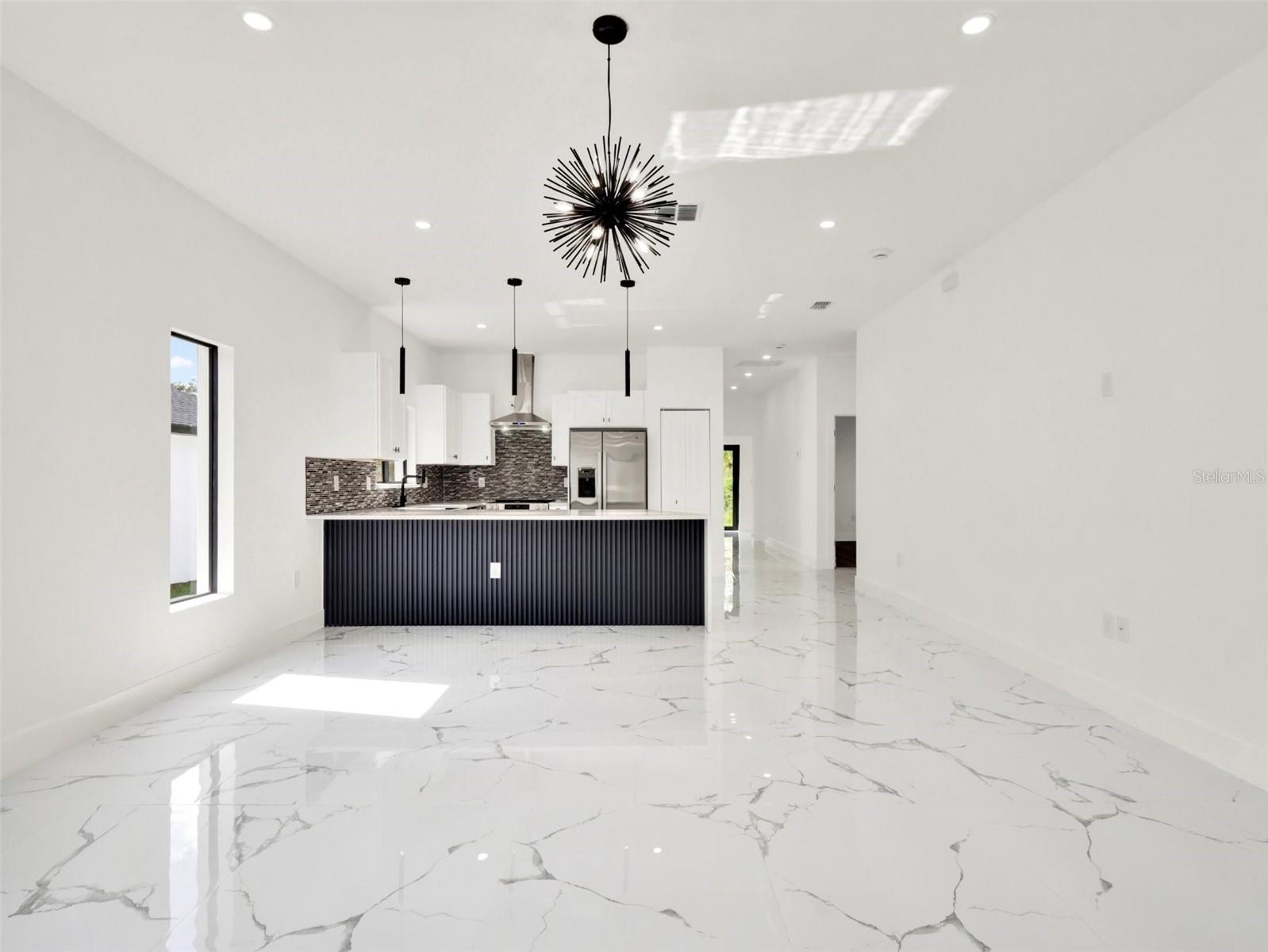 514 ROGER WILLIAMS RD