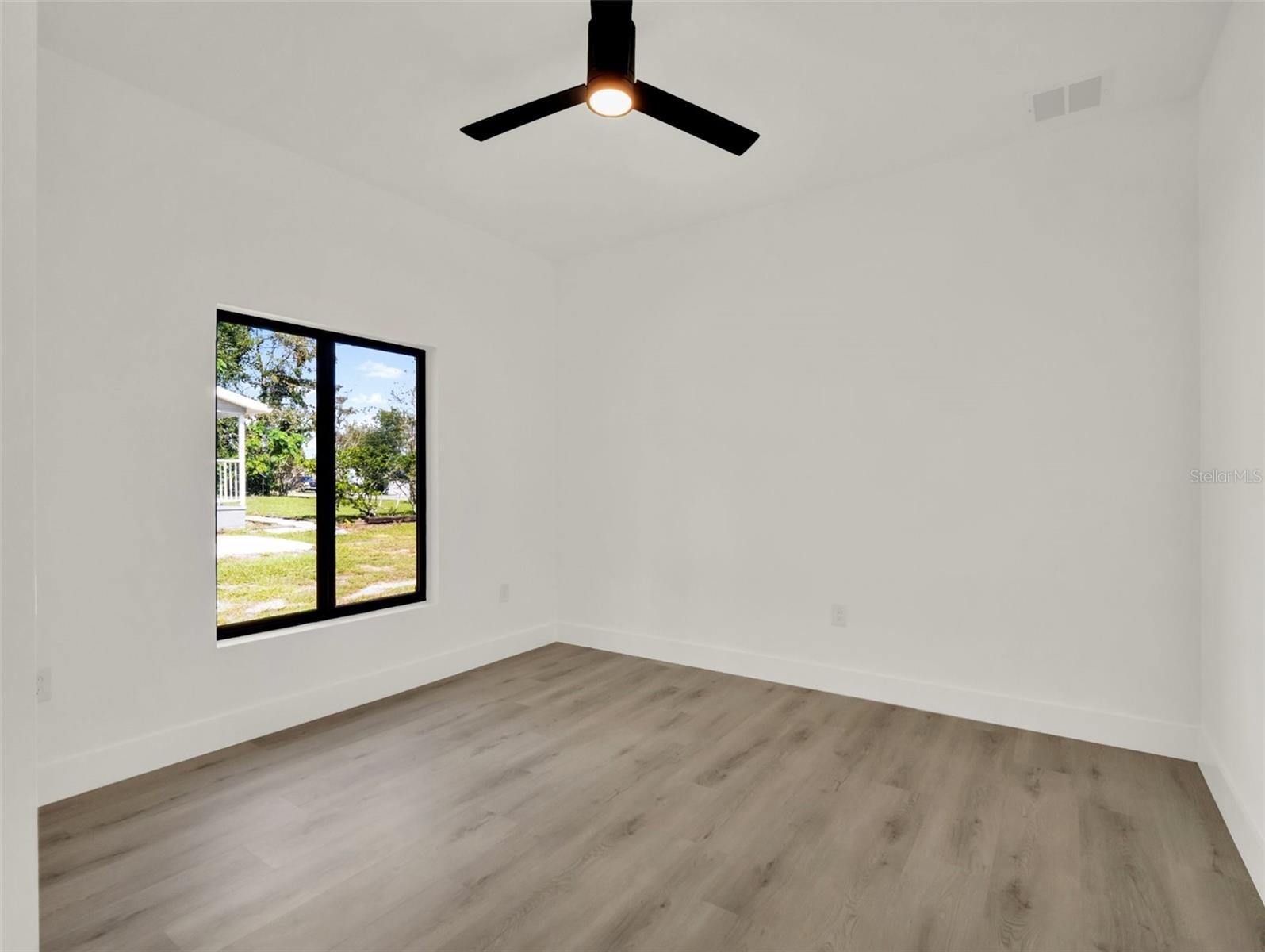 514 ROGER WILLIAMS RD