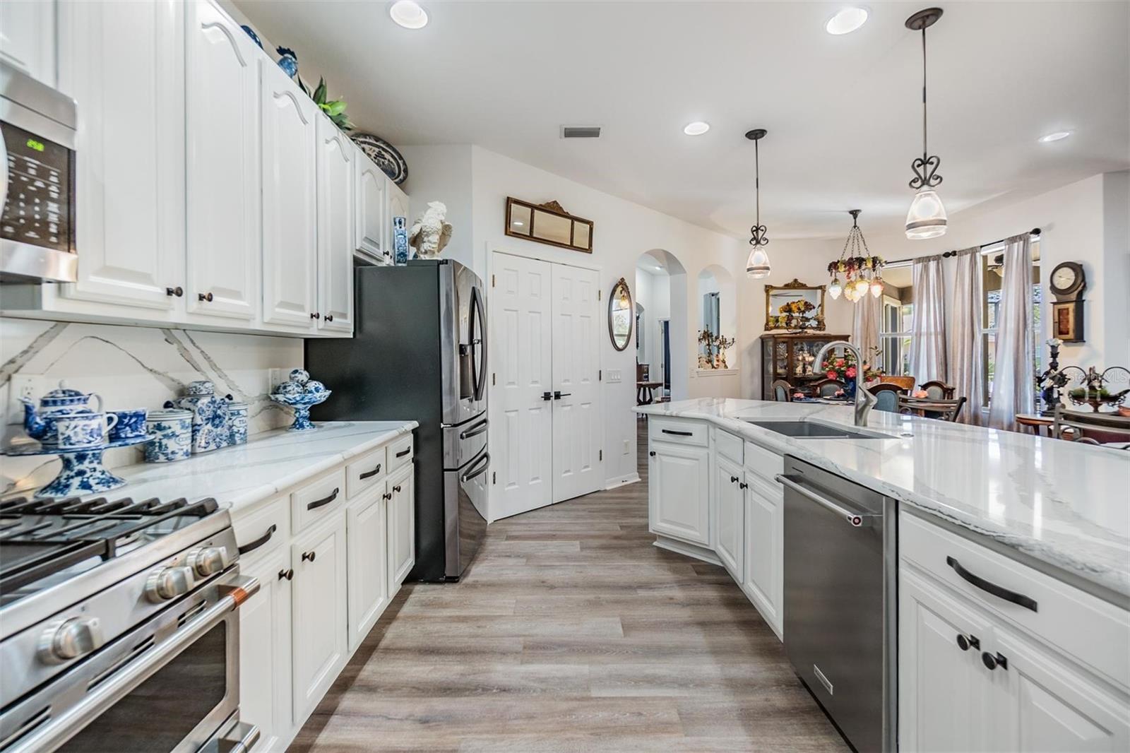 8721 CRYSTAL CREEK CT