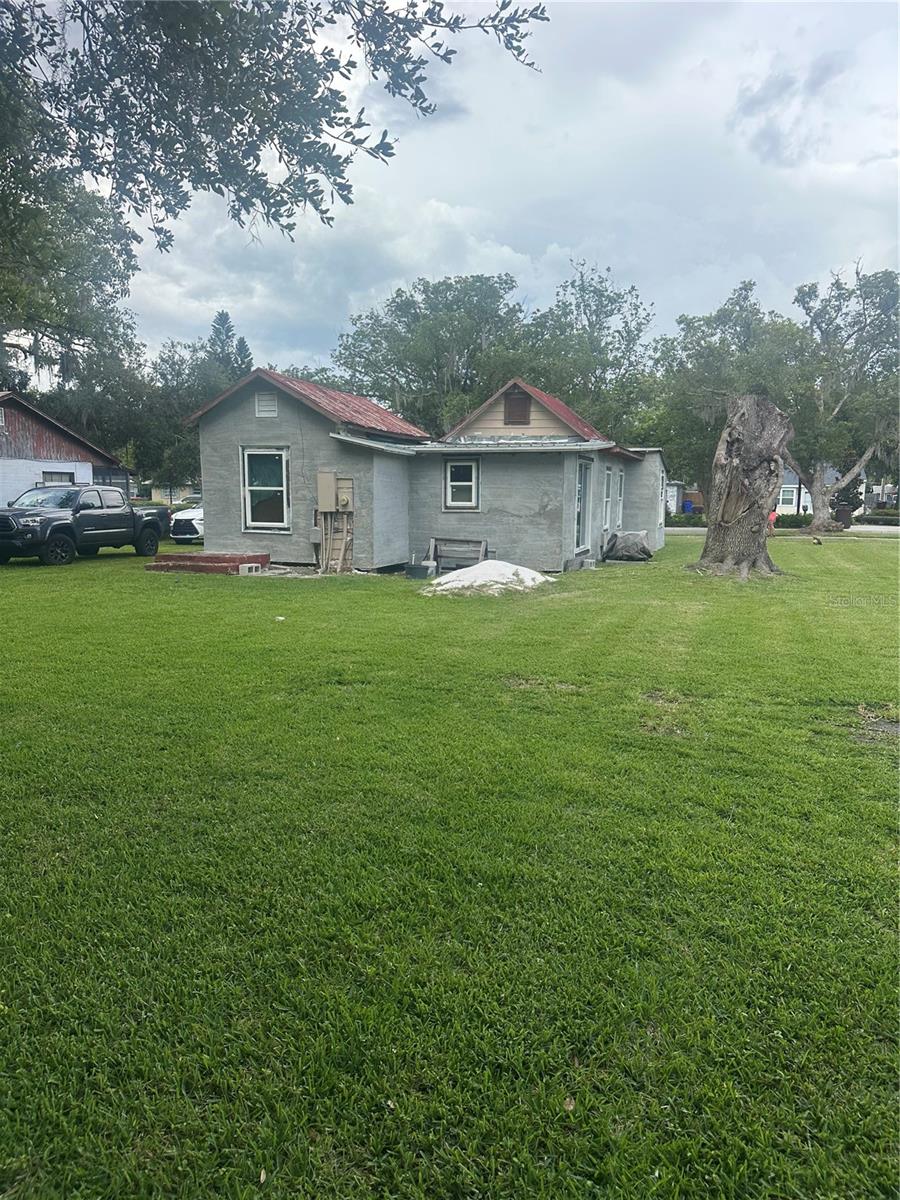 524 FLORIDA AVE