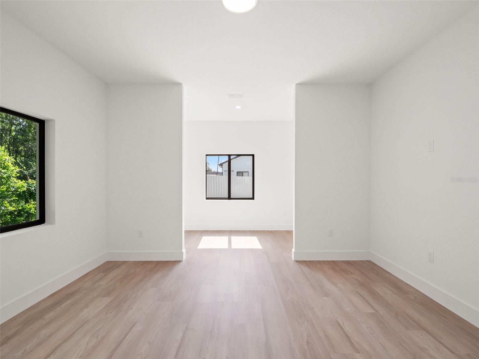 497 OCEAN AVE