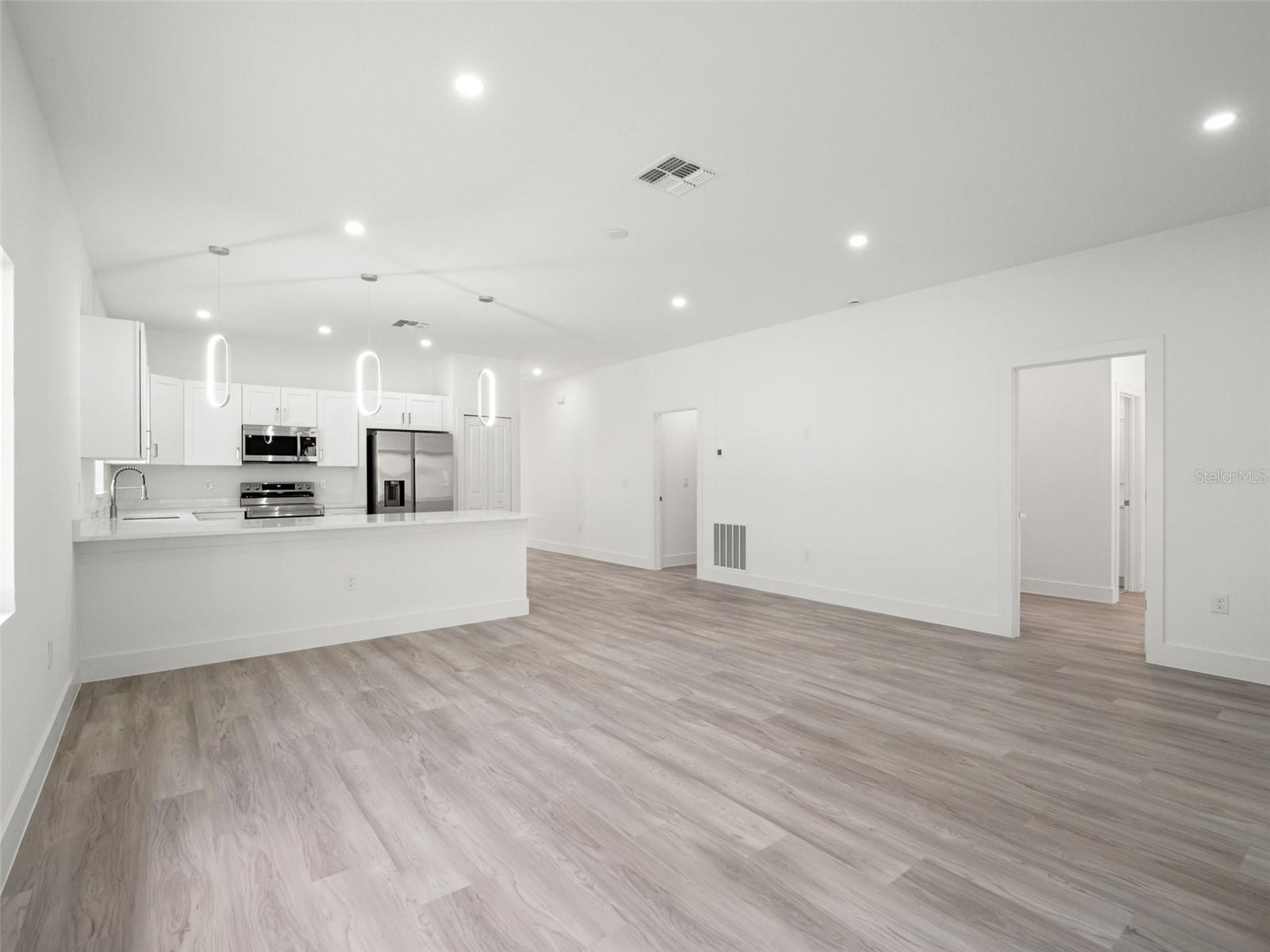 501 OCEAN AVE