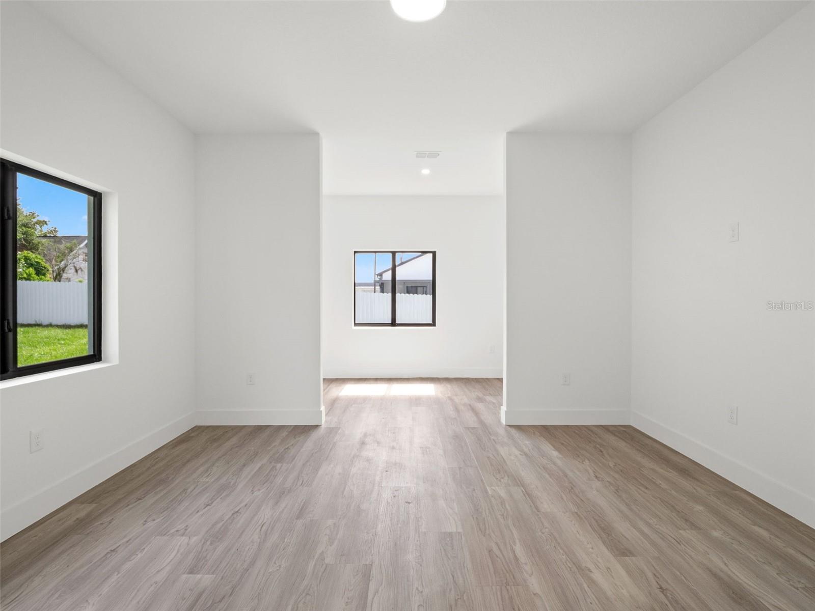 501 OCEAN AVE