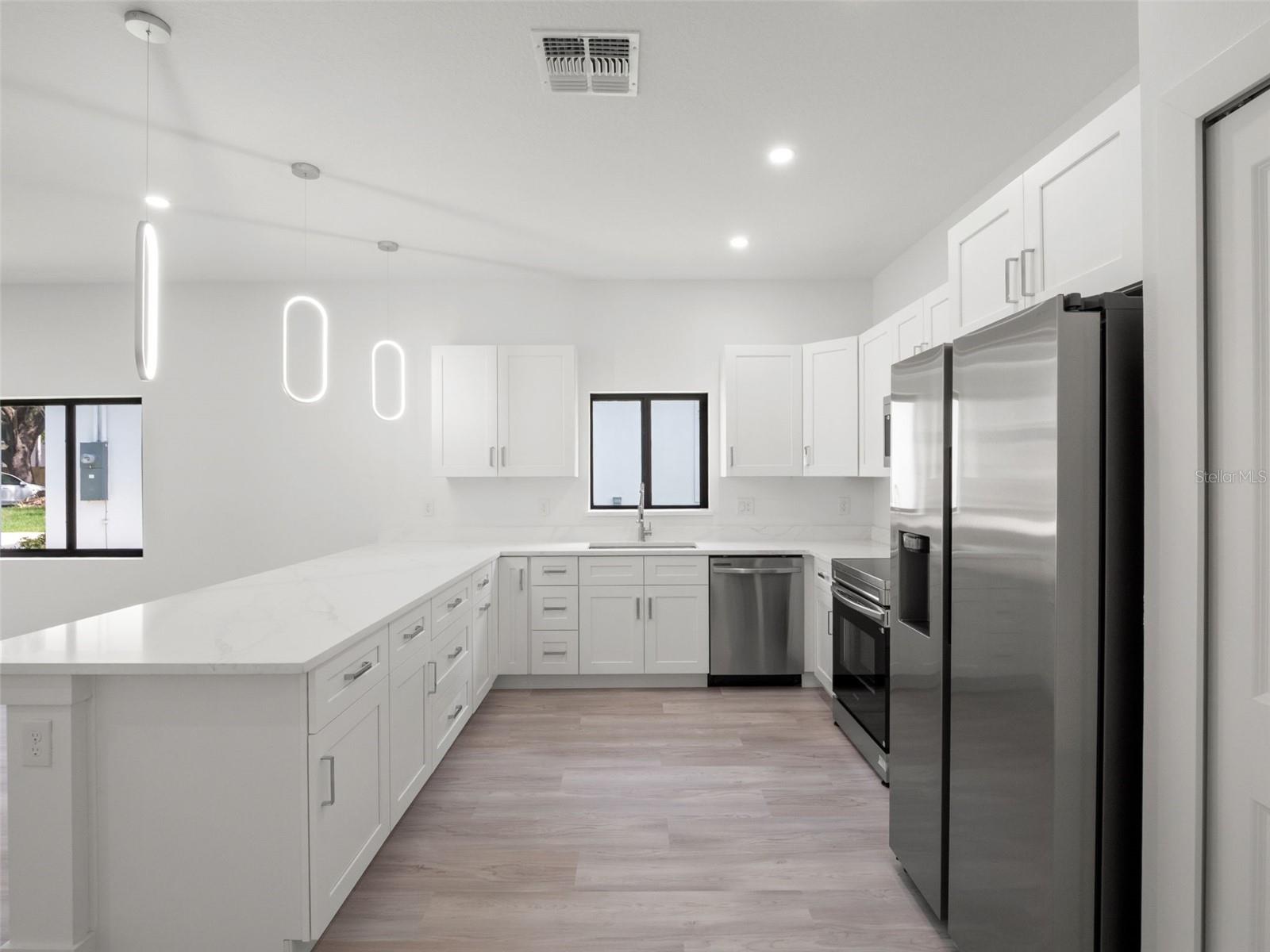 501 OCEAN AVE