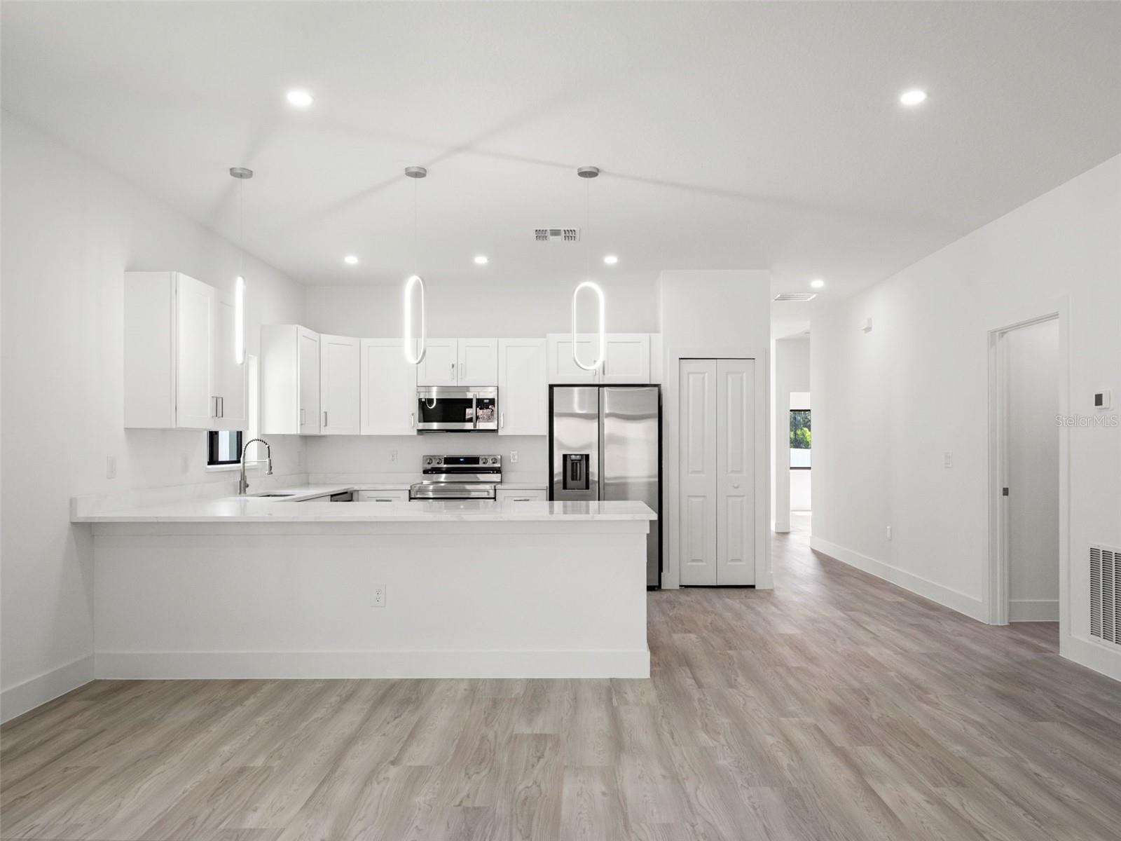 501 OCEAN AVE