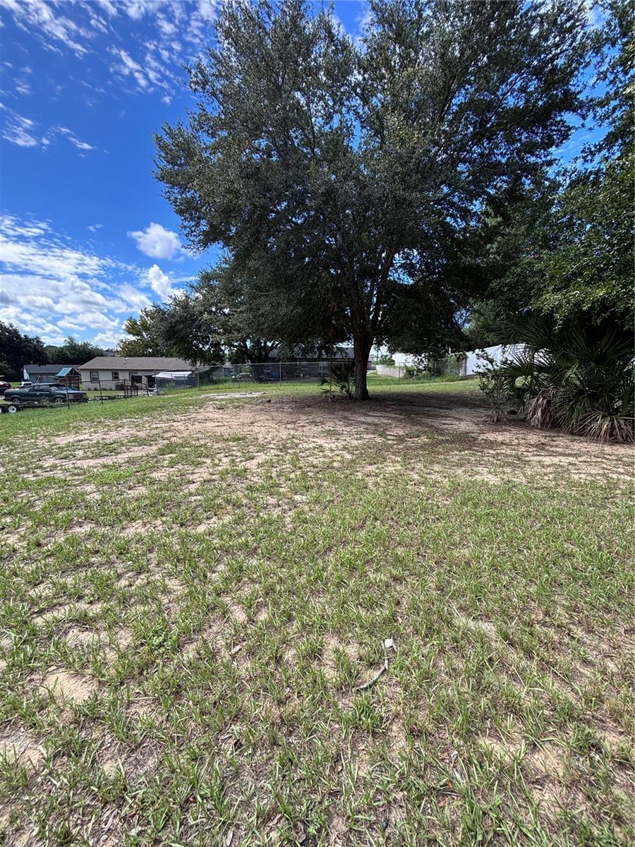 444 LAKE OPAL CT
