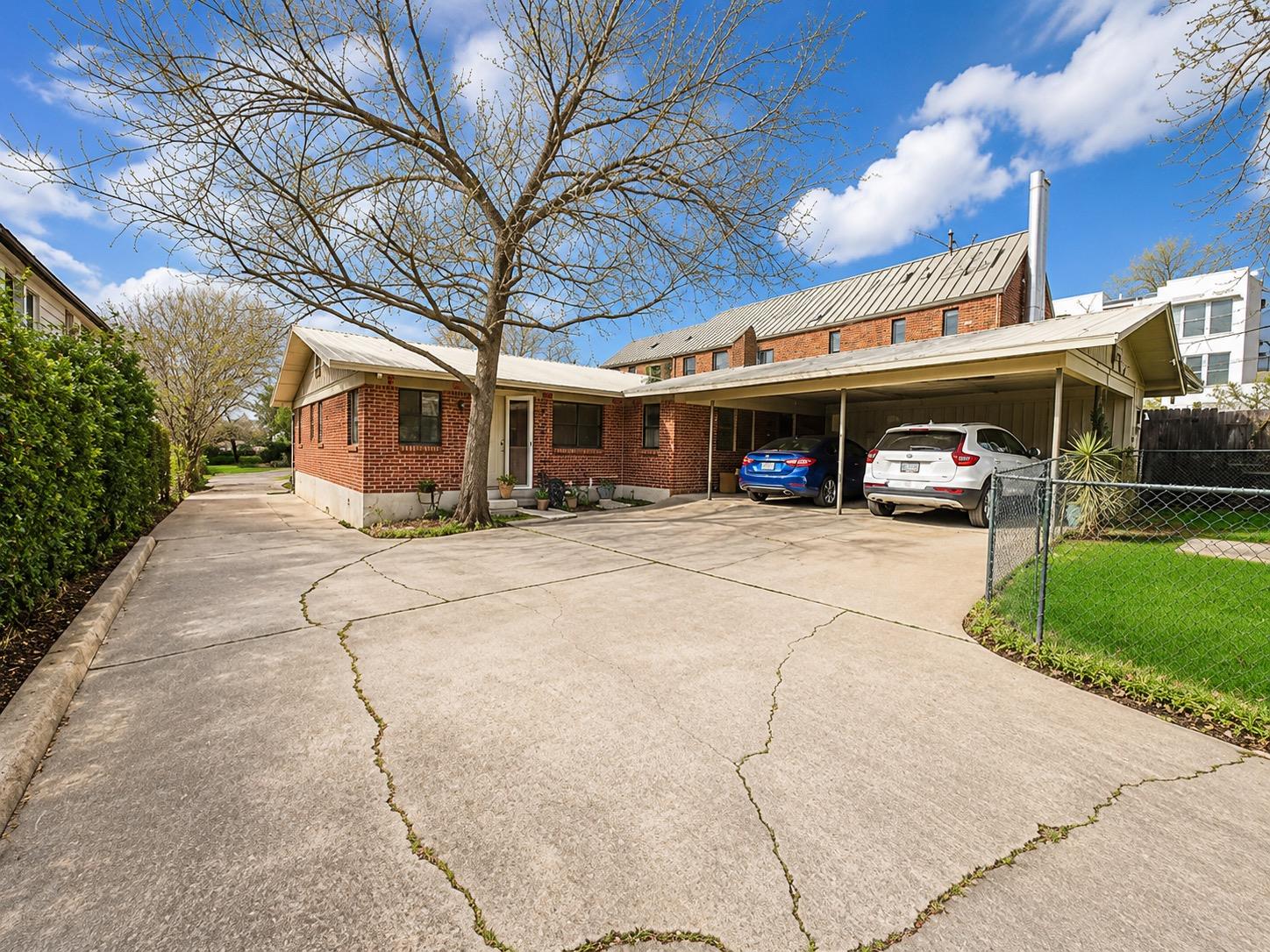1515 Woodlawn BLVD