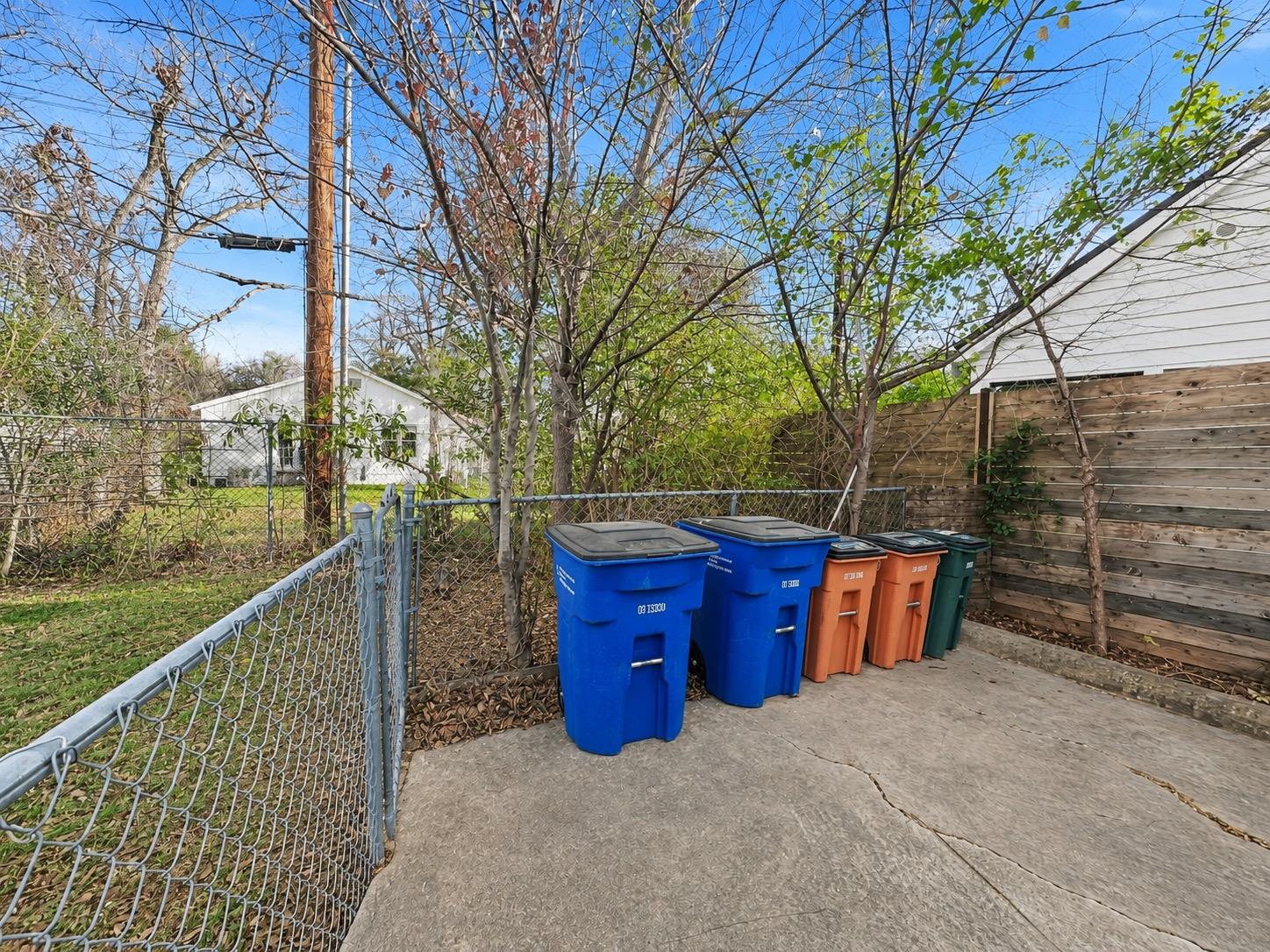 1515 Woodlawn BLVD