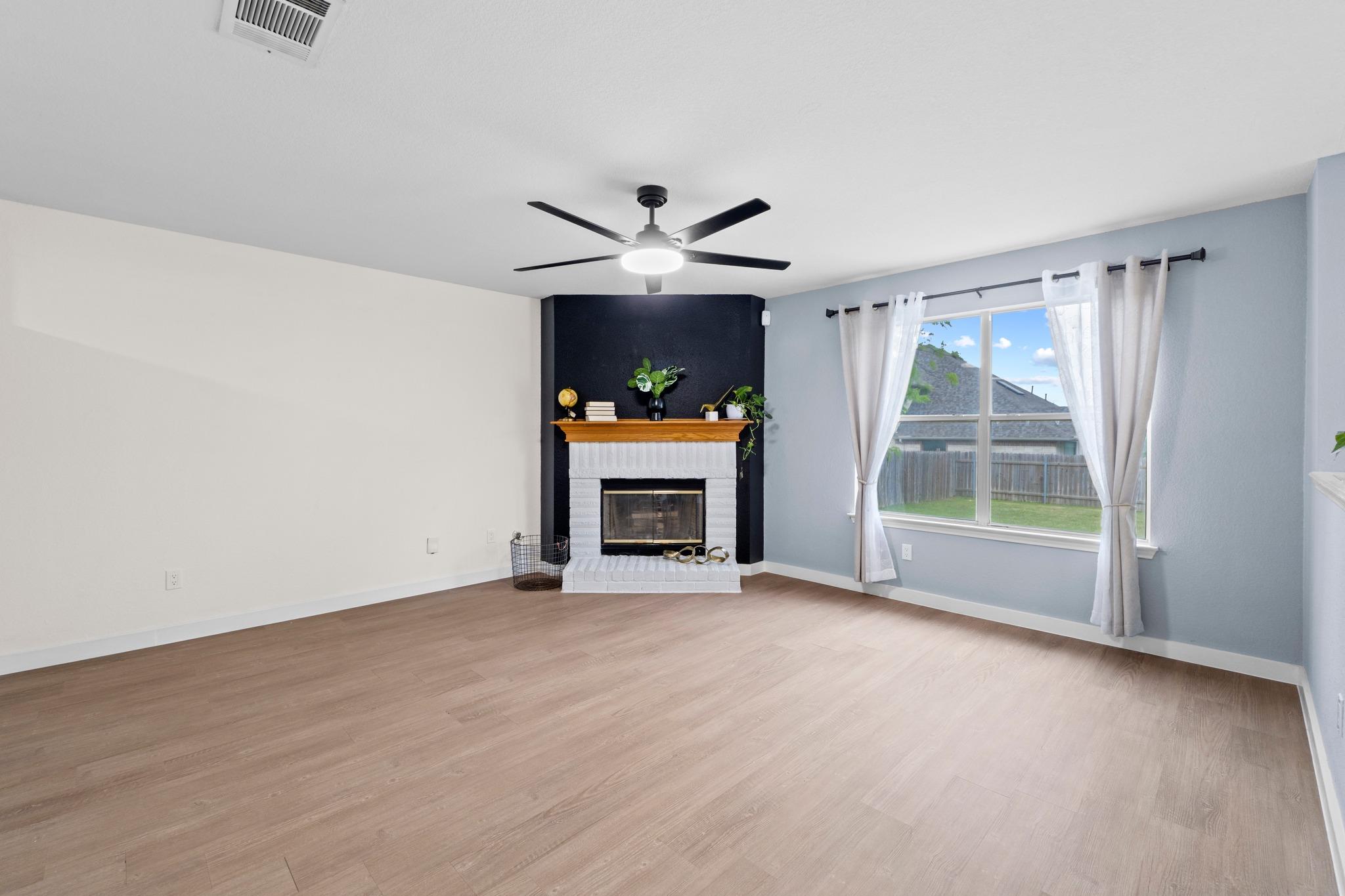 3811 Laurel Ridge DR