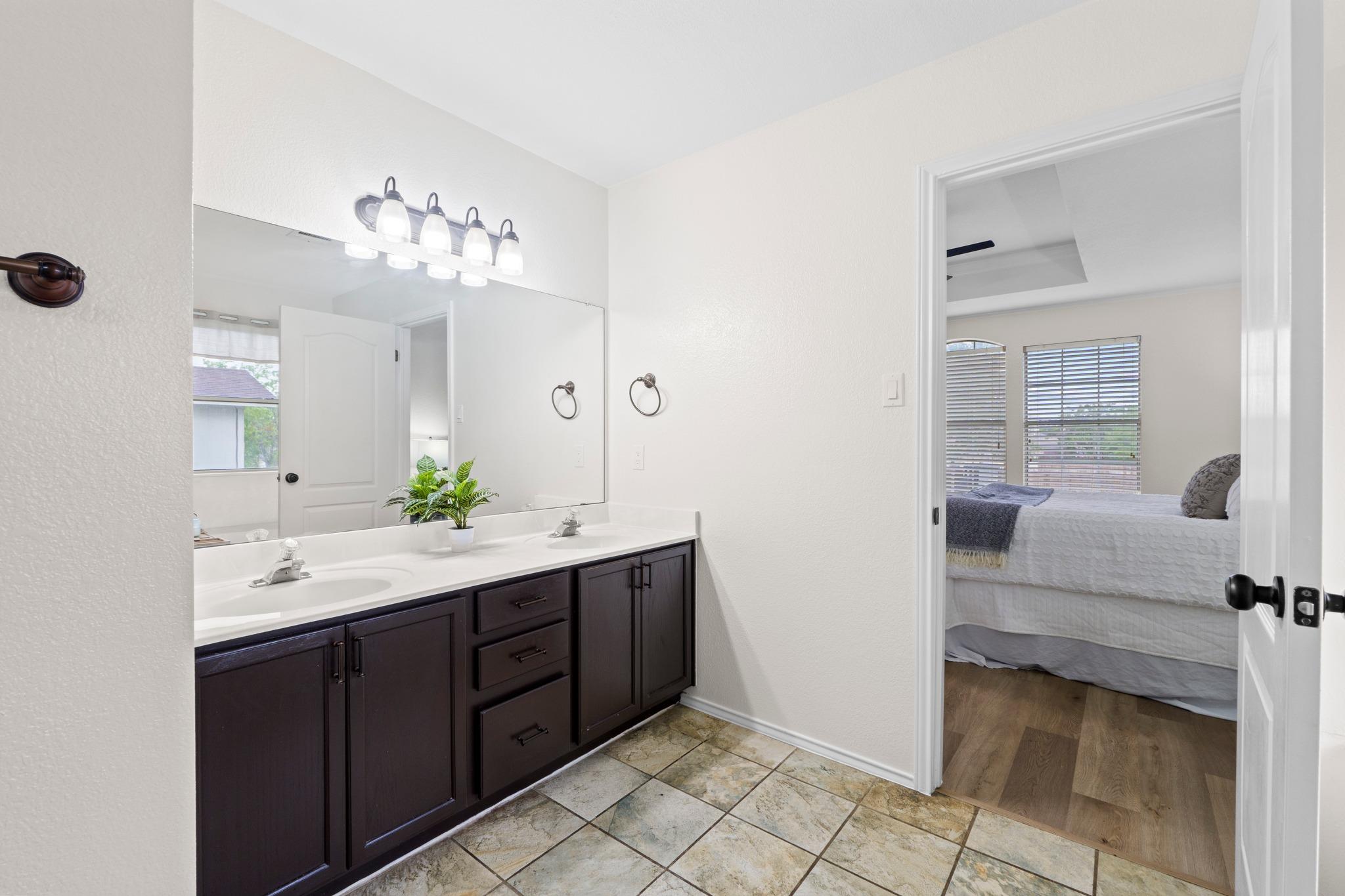 3811 Laurel Ridge DR