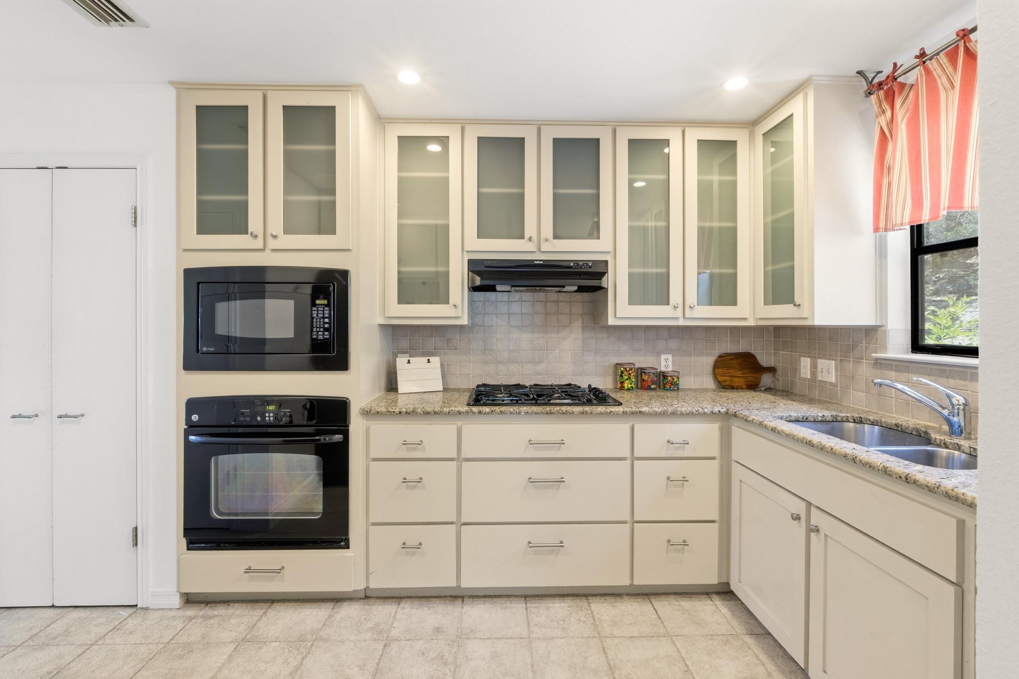 6702 Cat Creek TRL
