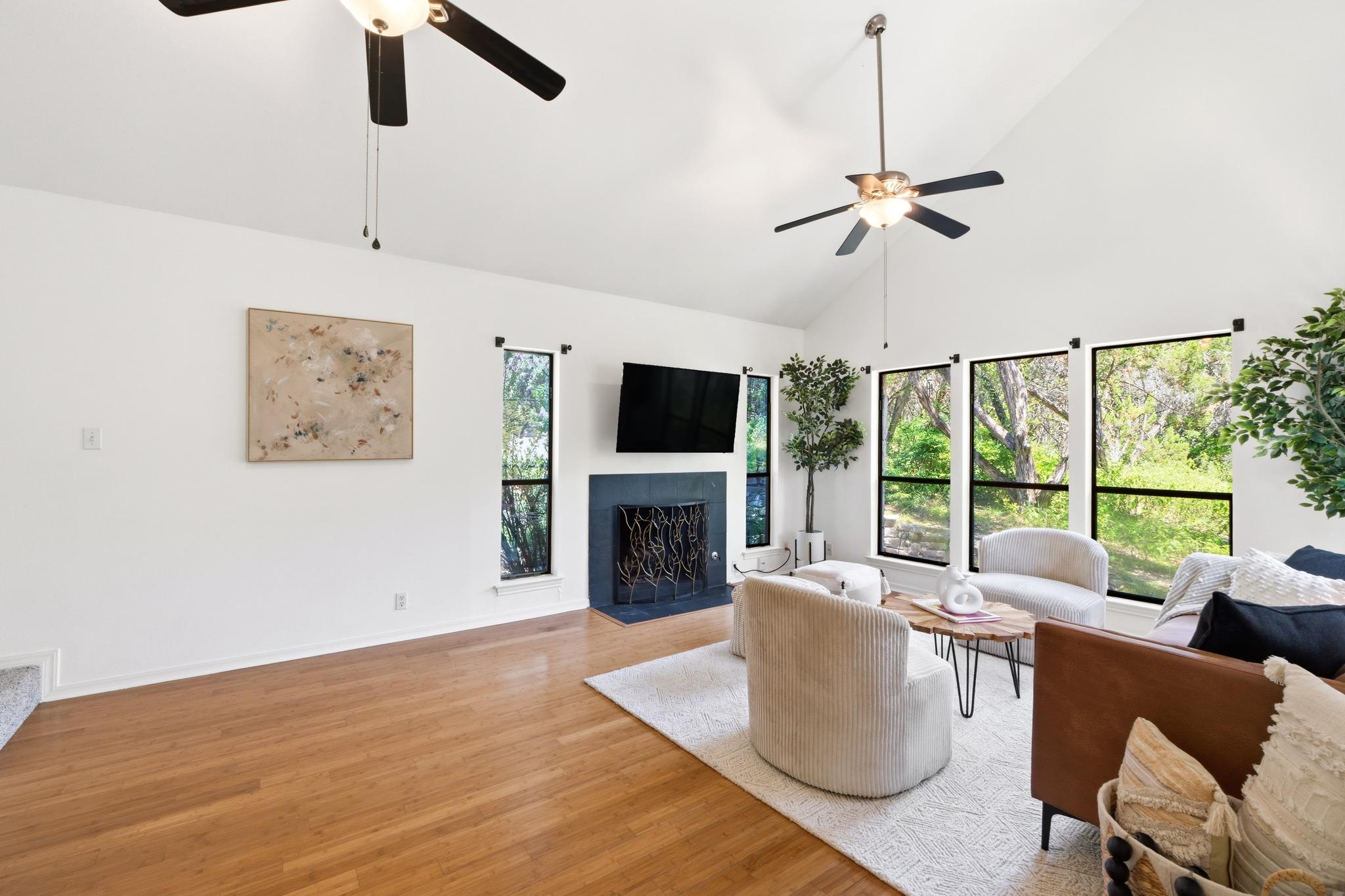 6702 Cat Creek TRL