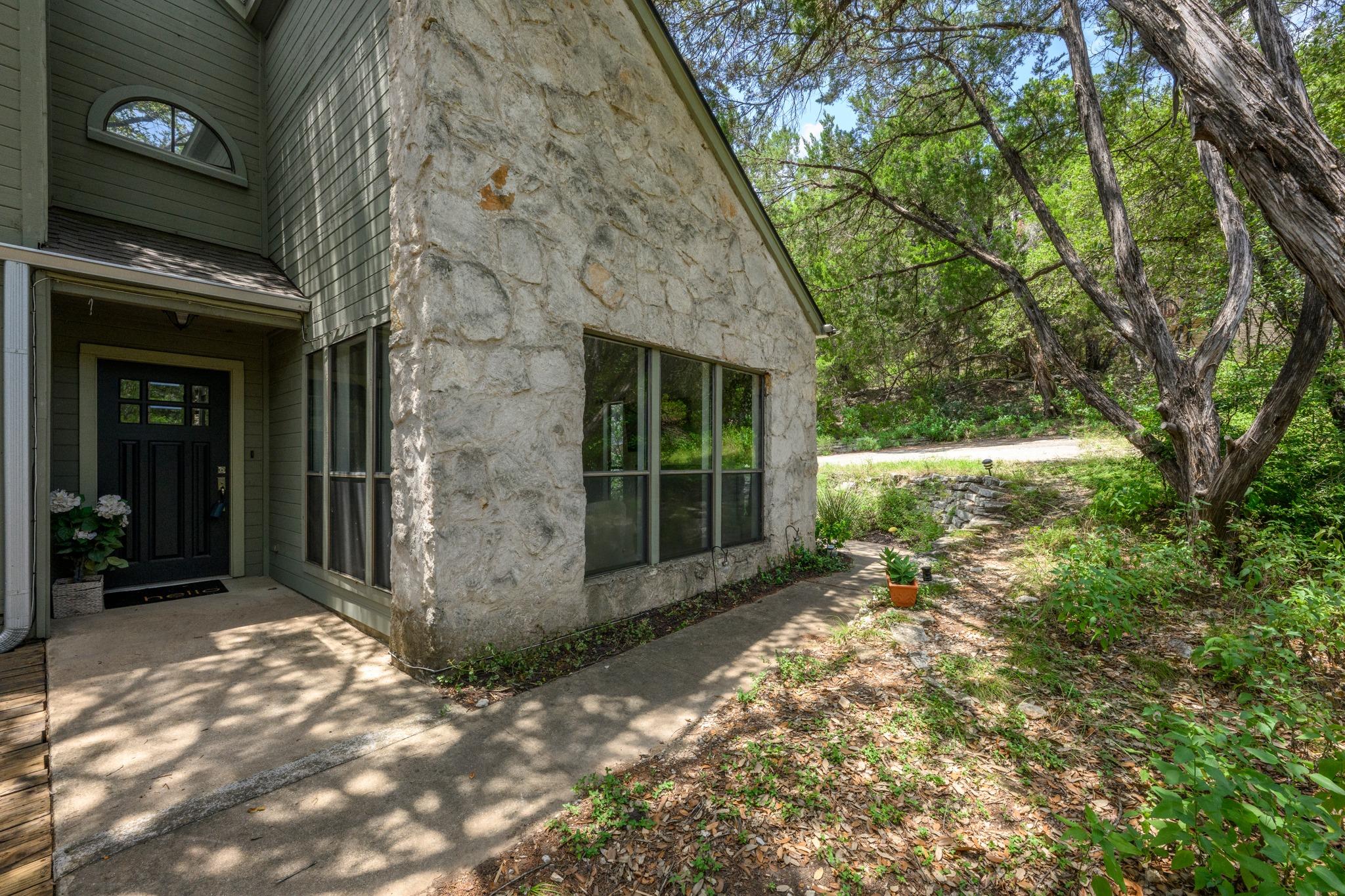 6702 Cat Creek TRL