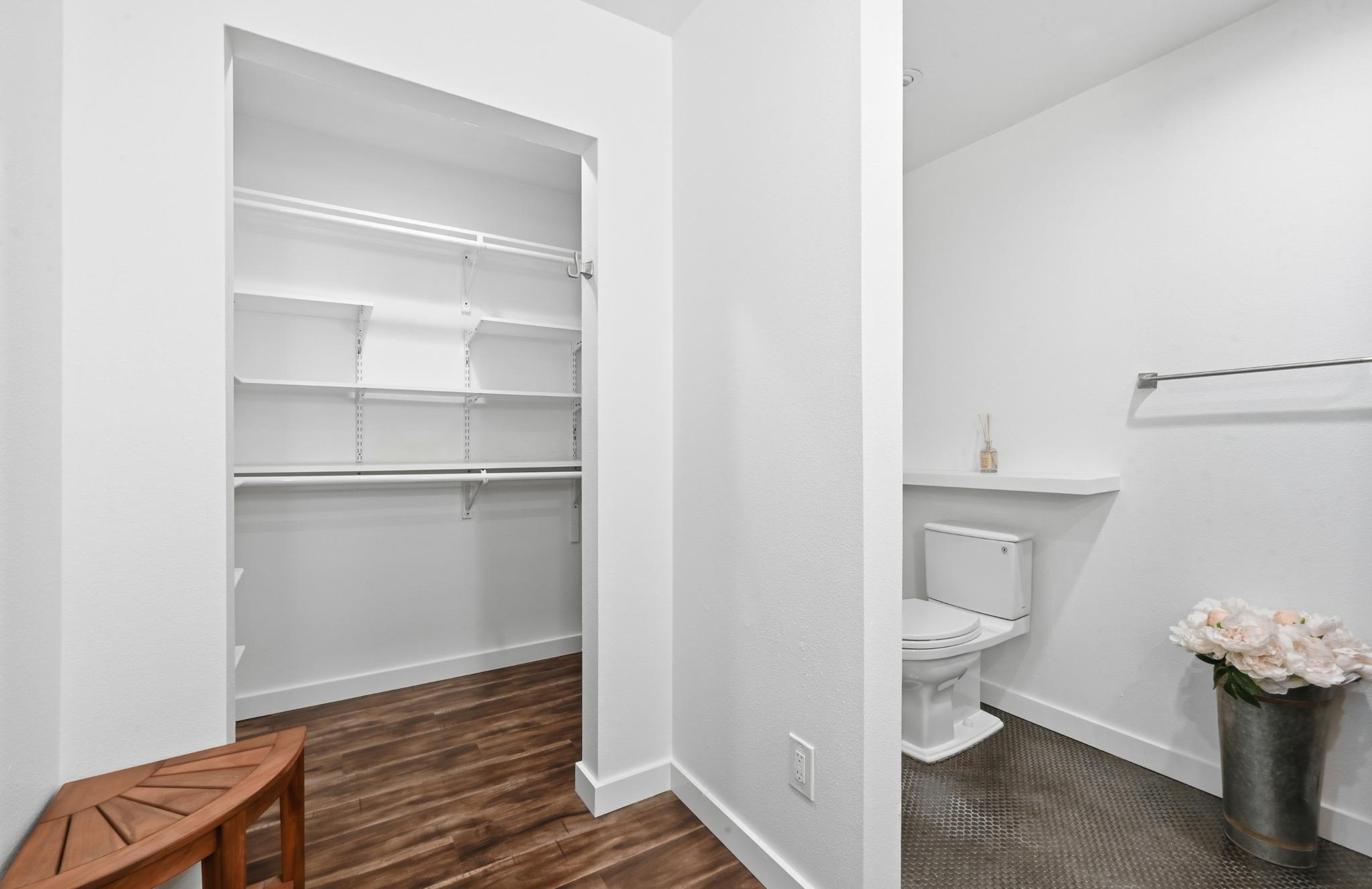 3857 Williamsburg CIR