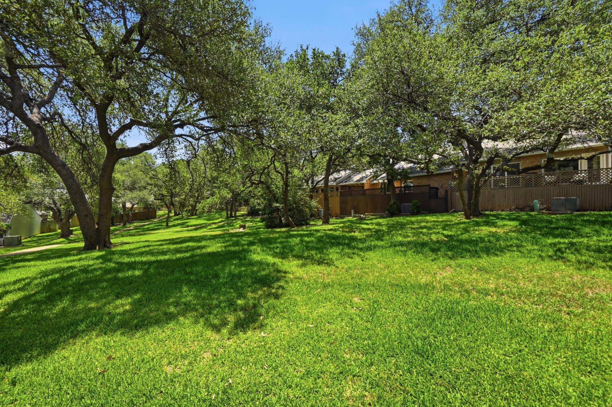 3857 Williamsburg CIR