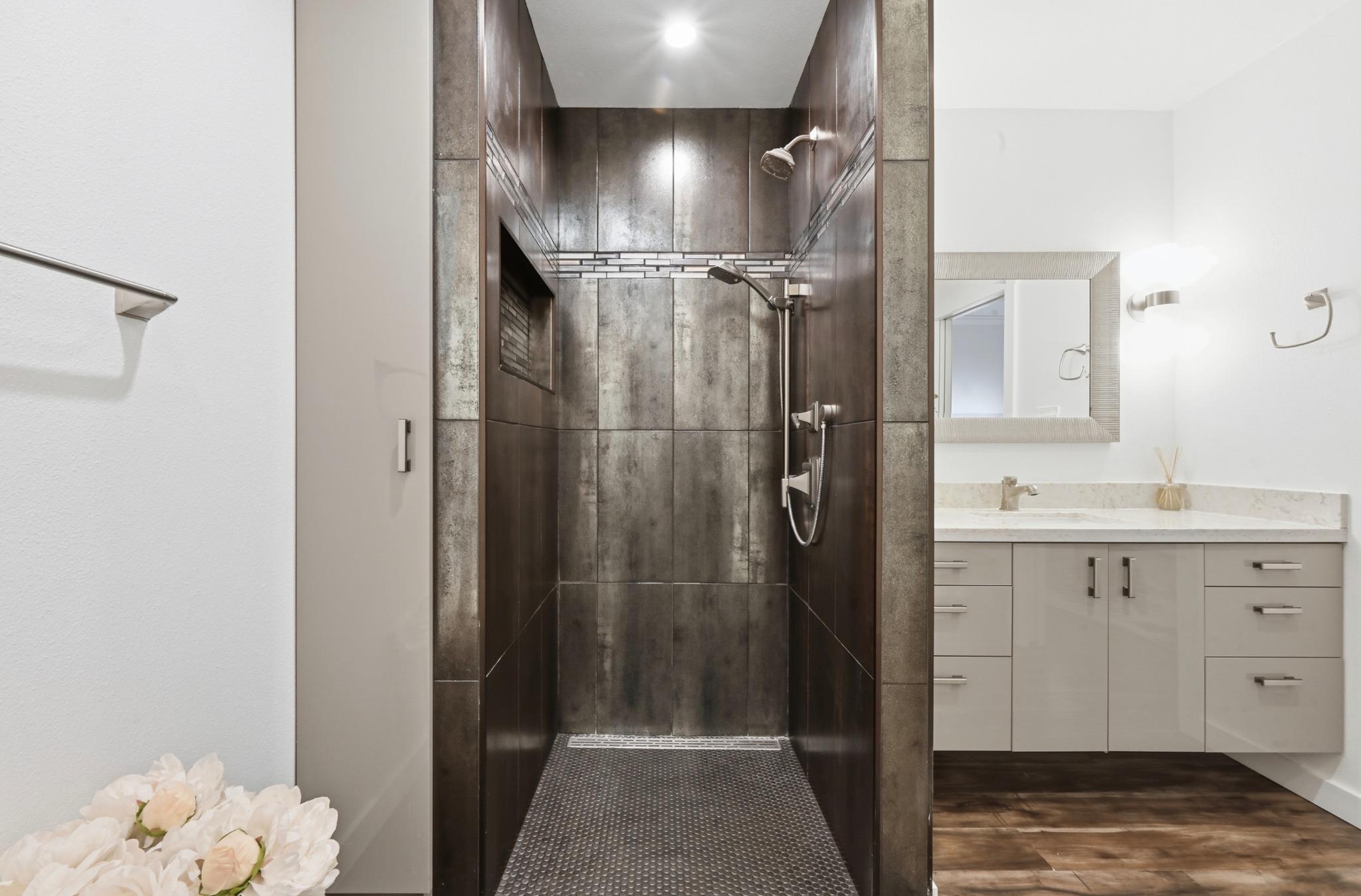3857 Williamsburg CIR