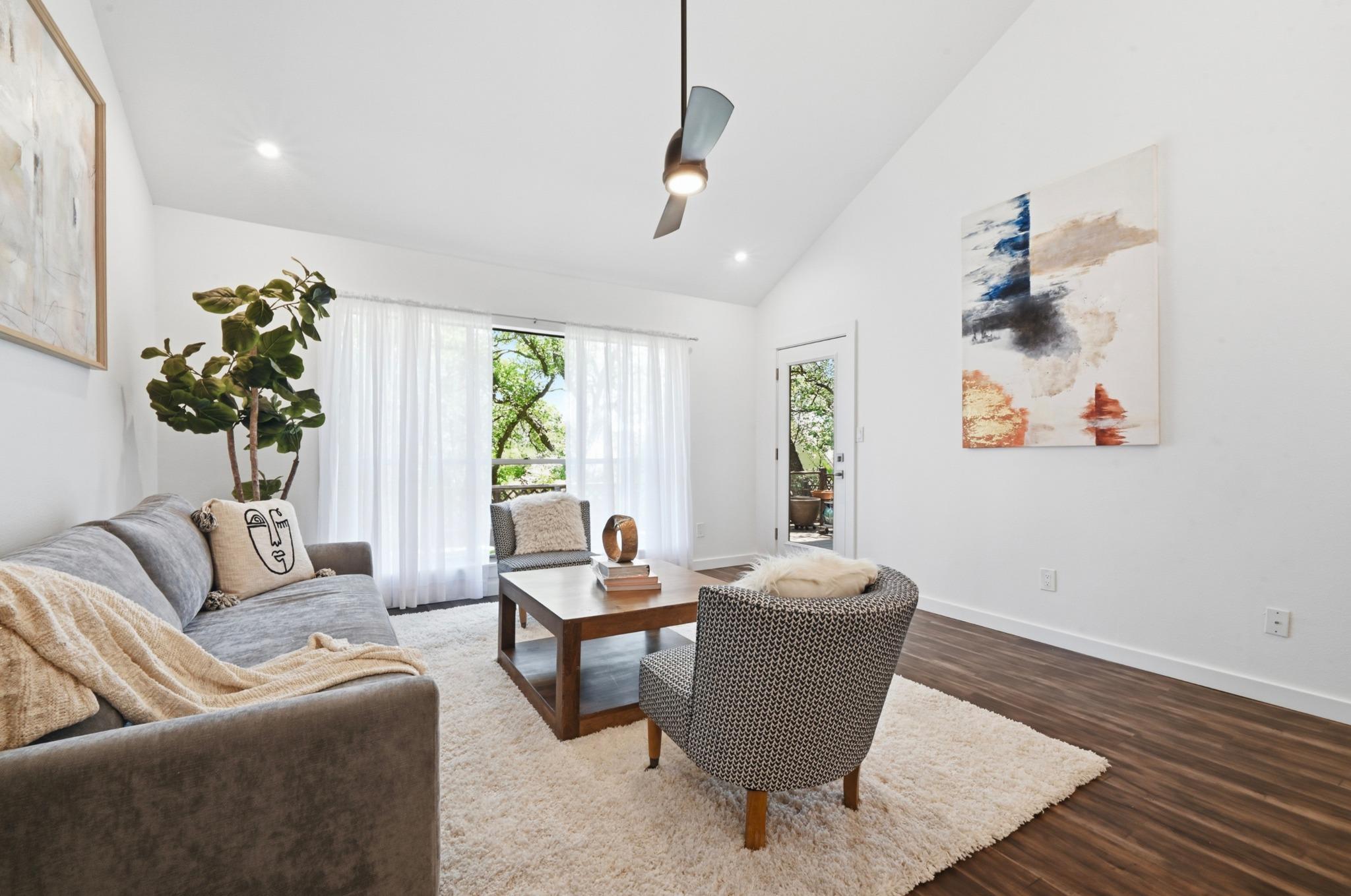 3857 Williamsburg CIR
