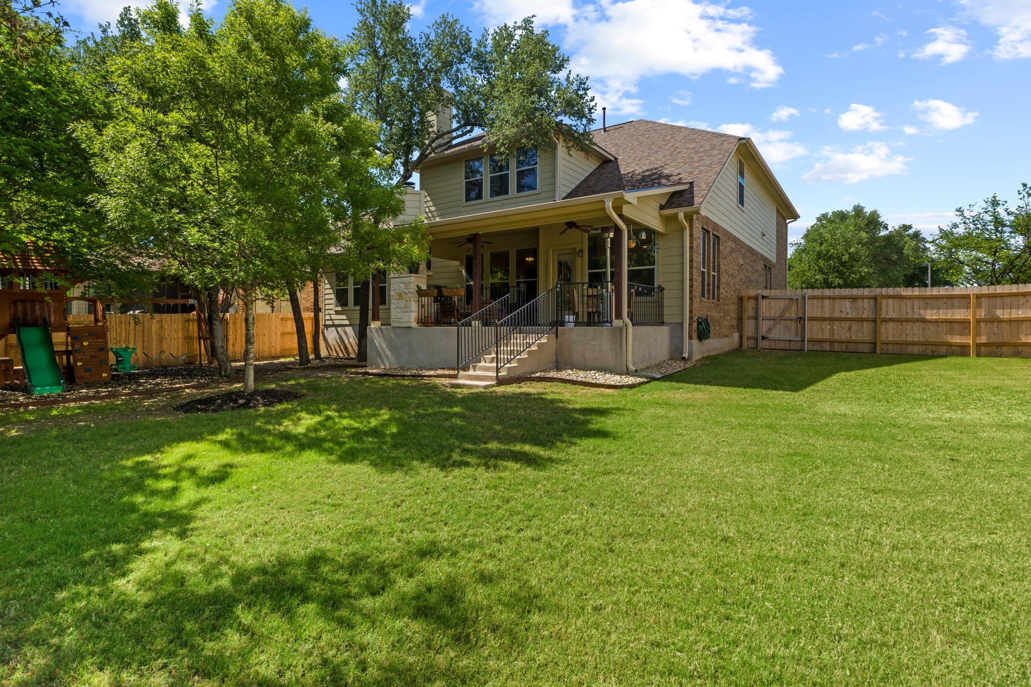 1716 Foxboro LN