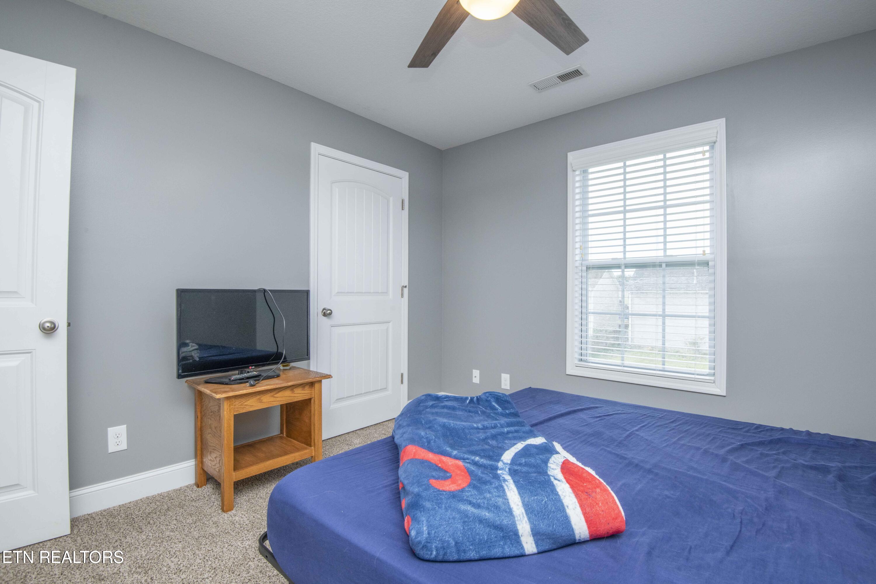 2559 Sparkling Star Lane