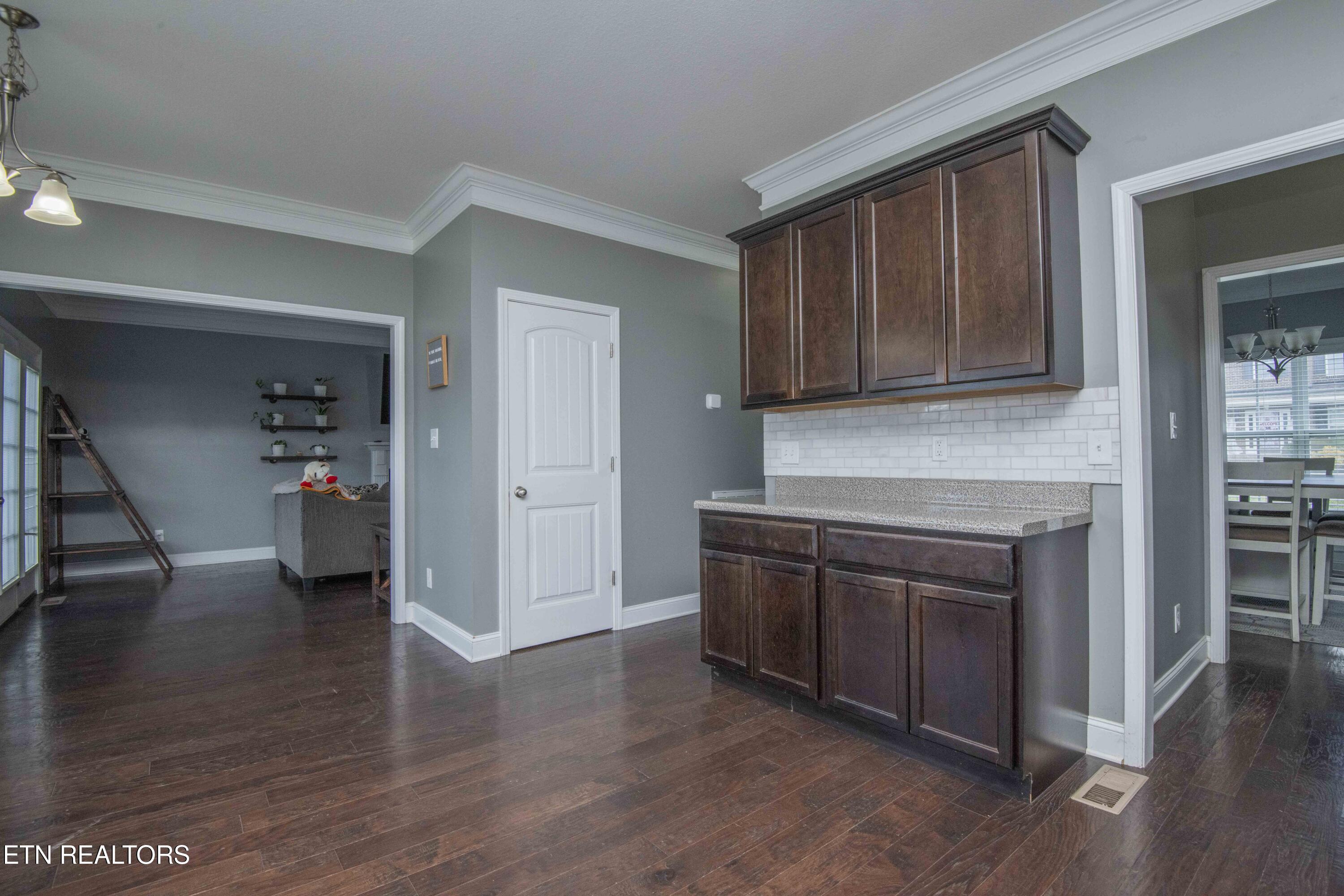 2559 Sparkling Star Lane