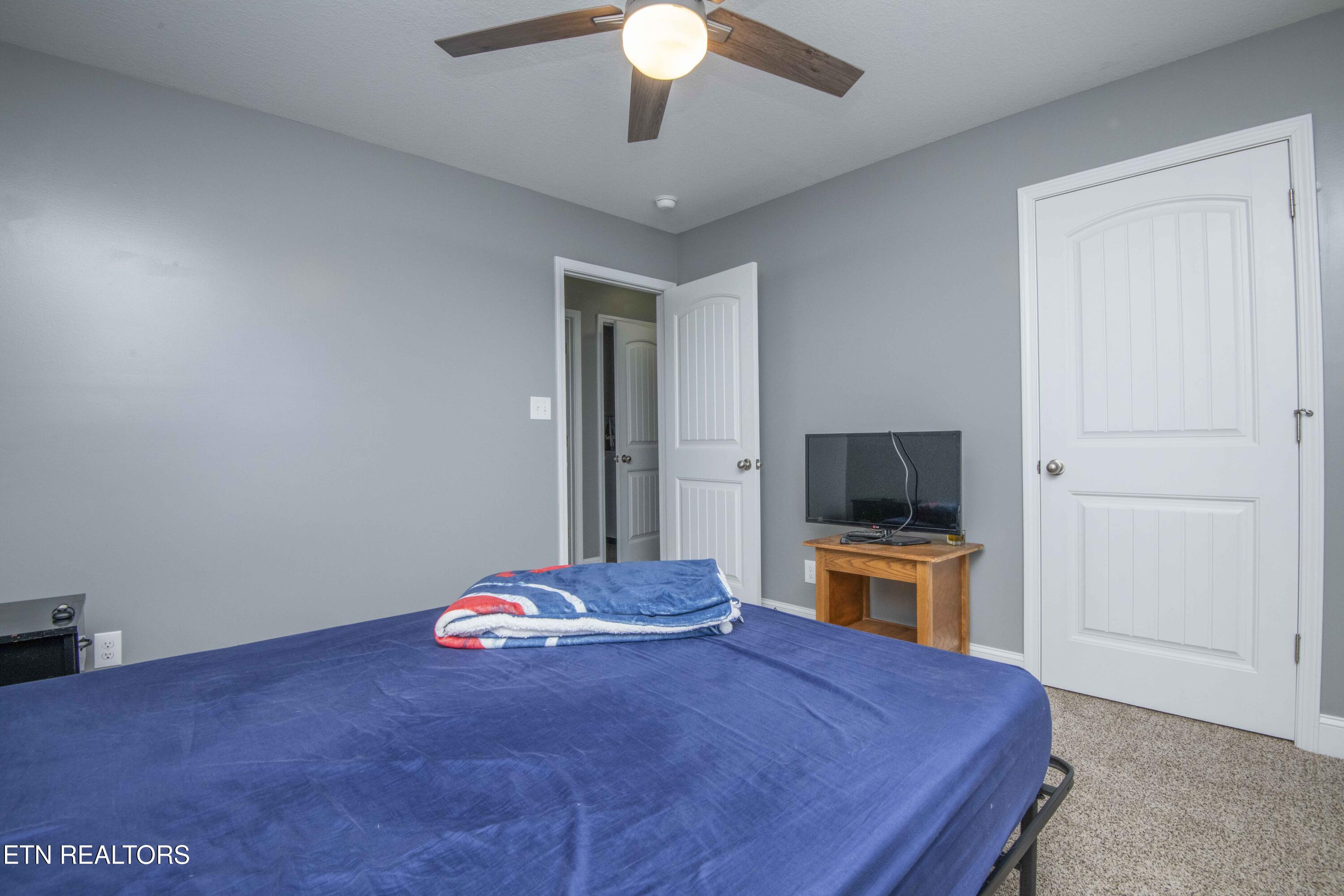 2559 Sparkling Star Lane