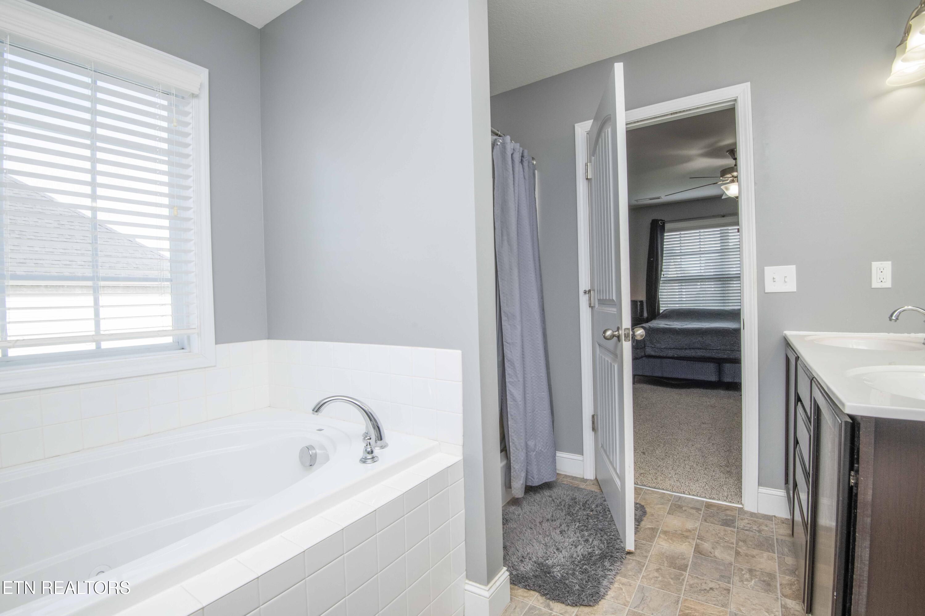 2559 Sparkling Star Lane
